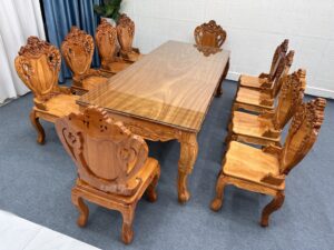 Bàn ăn gỗ gõ Luis