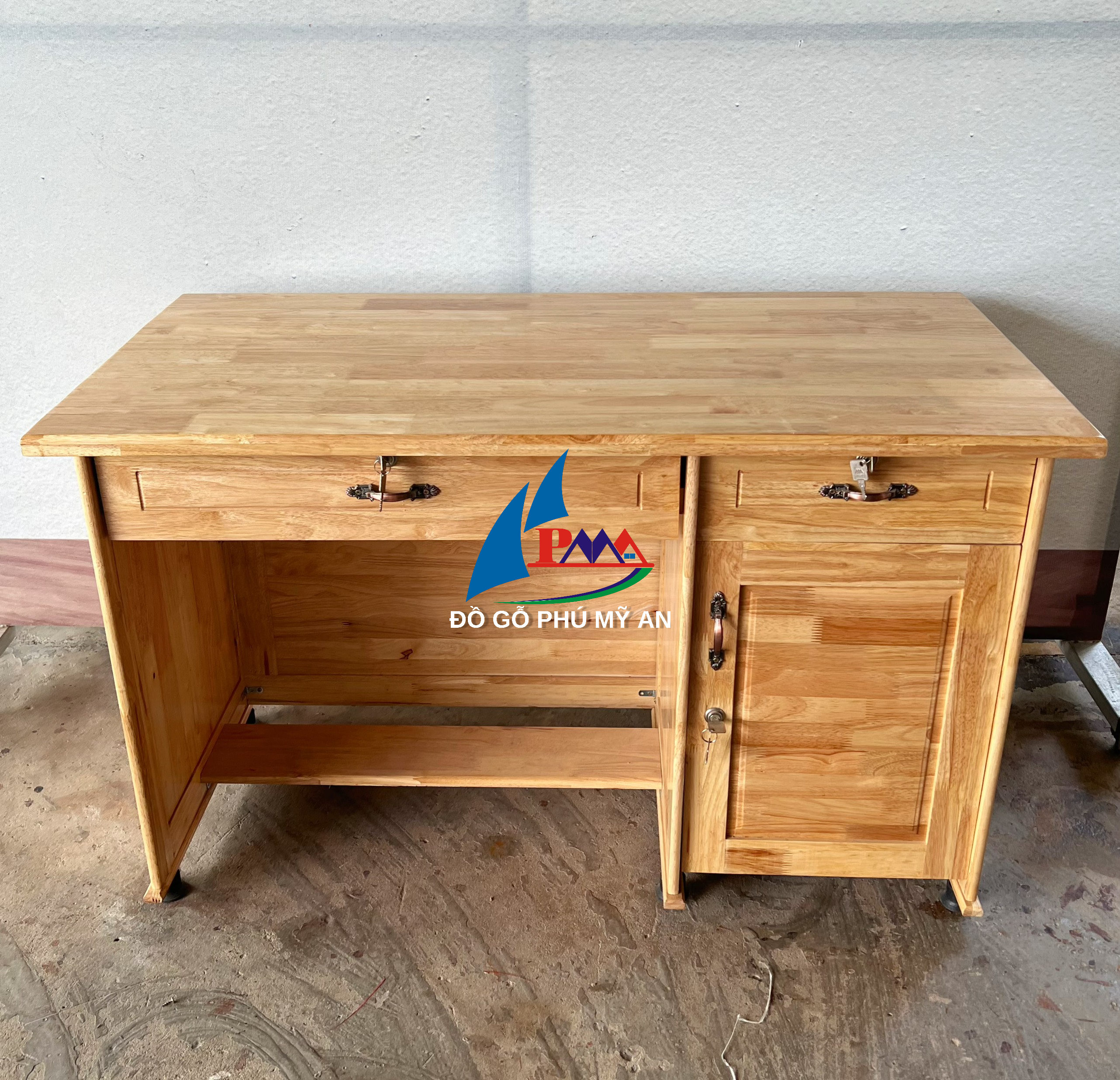 Bàn làm việc gỗ ghép thông 1m2