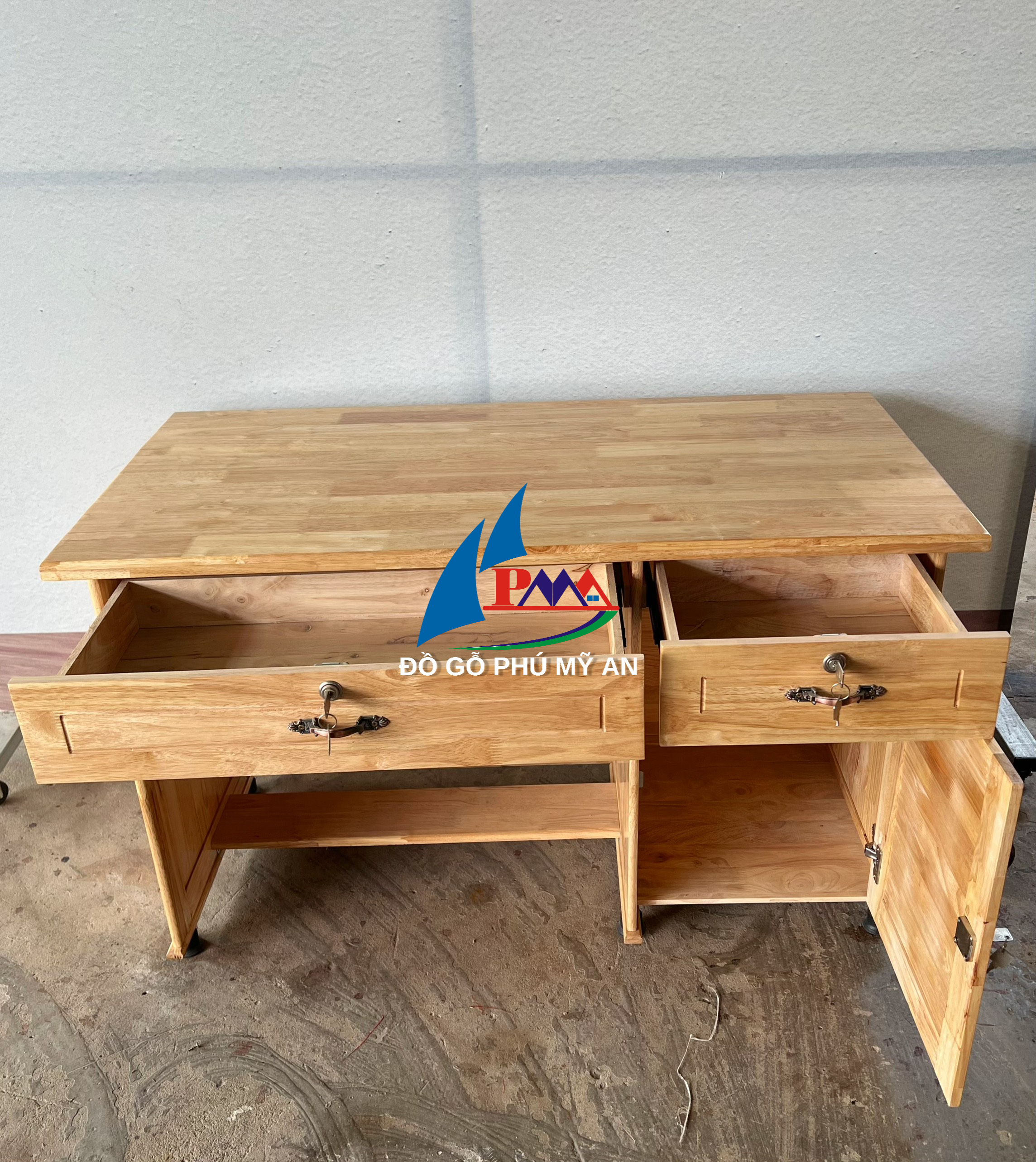 Alternative view of Bàn làm việc gỗ ghép thông 1m2