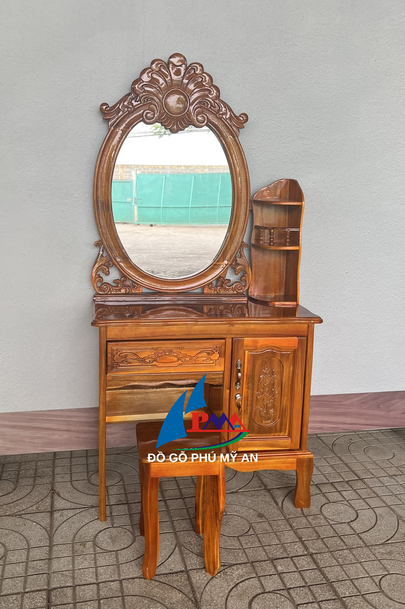 Alternative view of Bàn trang điểm gỗ tràm