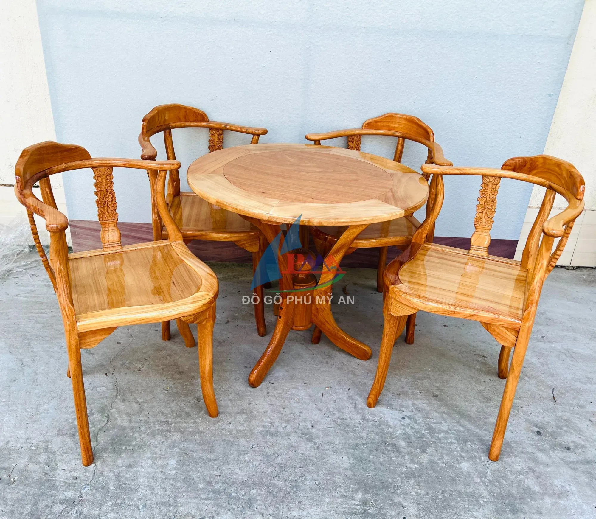 Bộ bàn trà gõ 4 ghế