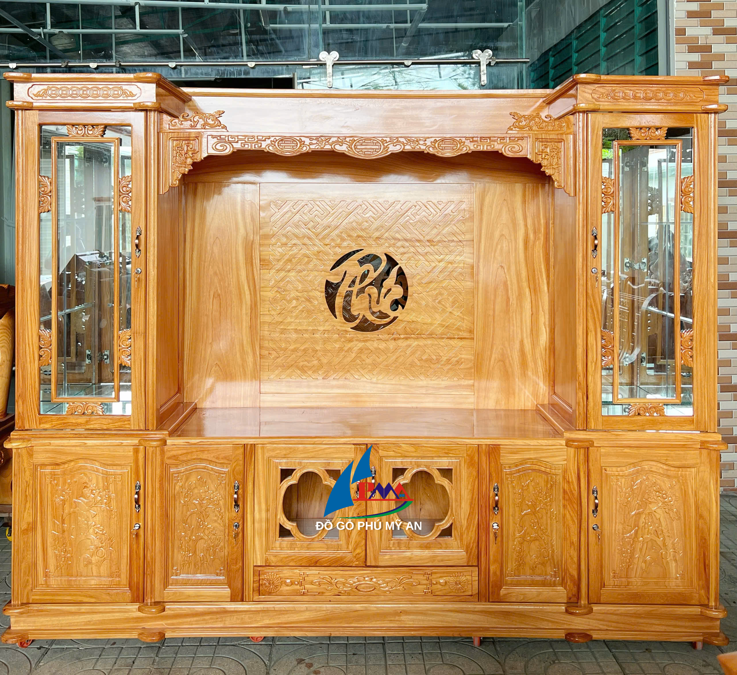 Alternative view of Kệ dàn gỗ gõ có chữ phúc 2m6 hậu gõ