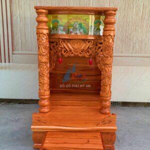 Trang thờ gỗ xoan hộp đèn chân quỳ cột 48