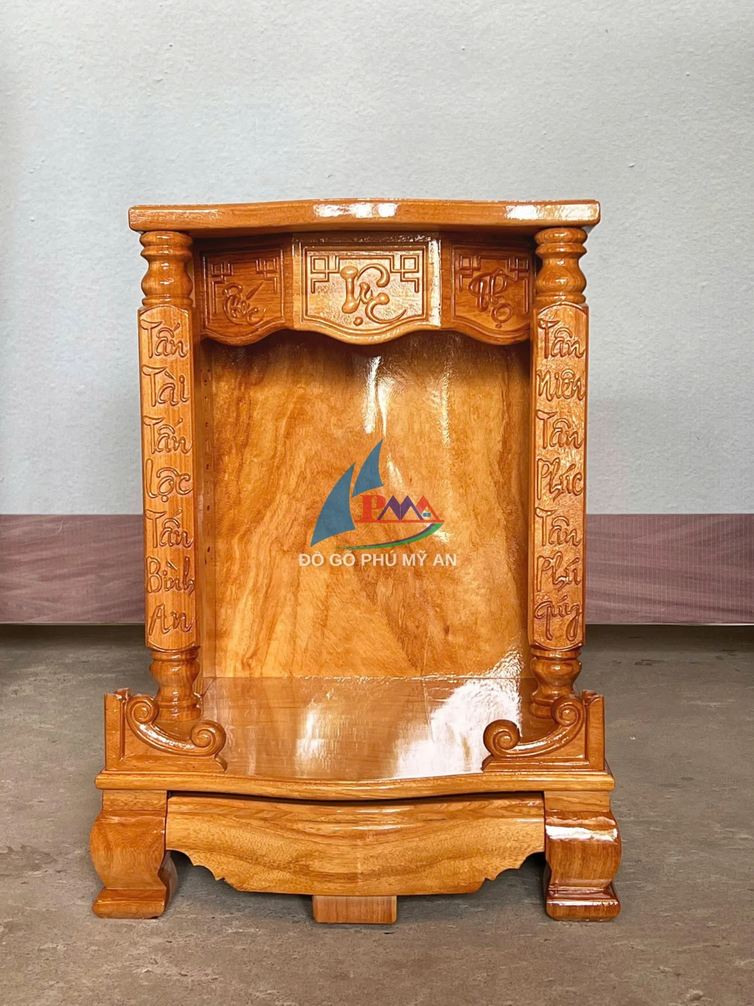Trang thờ gỗ gõ bằng 50