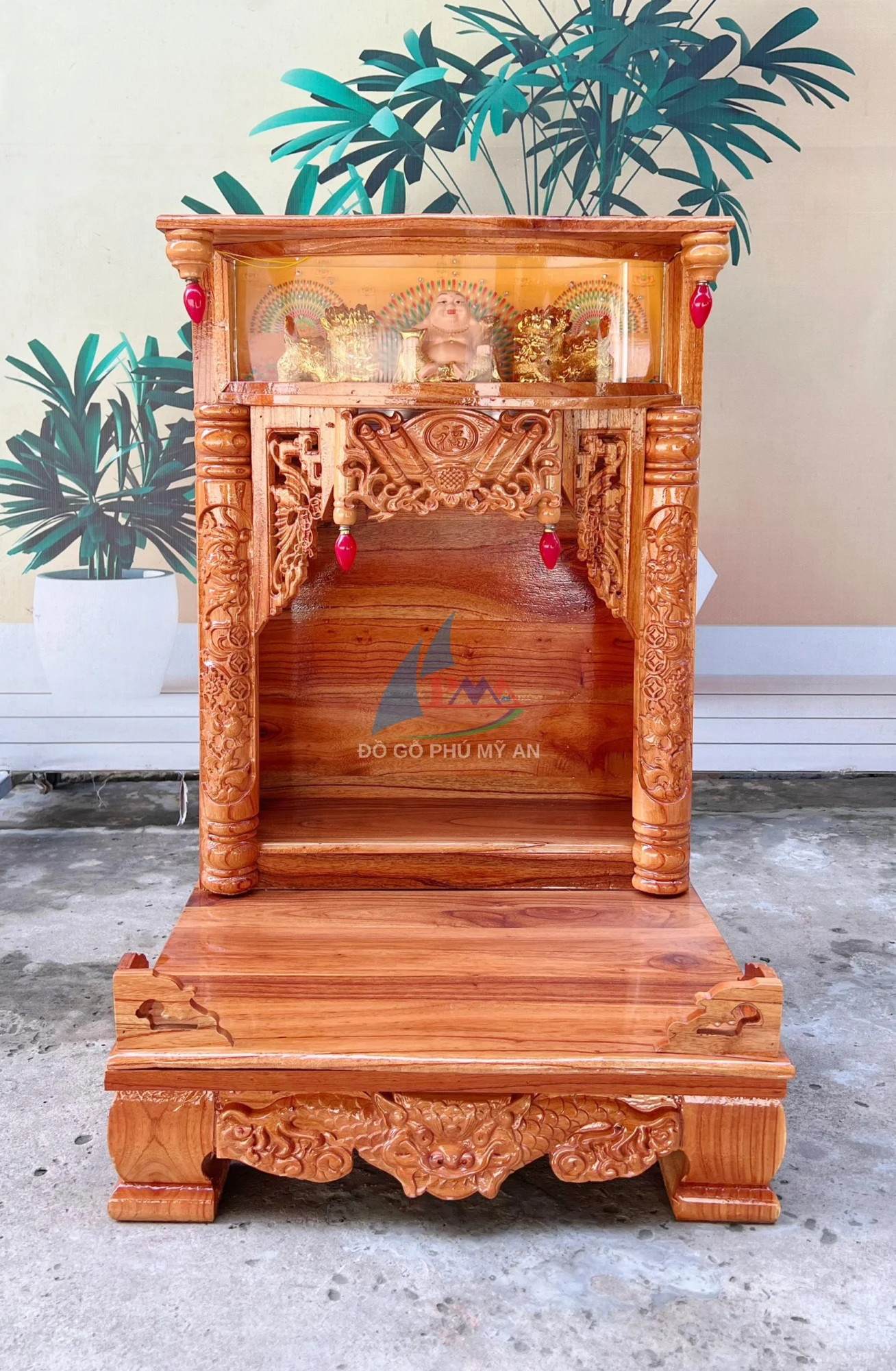 Trang thờ gỗ xoan hộp đèn chân quỳ không cột 56