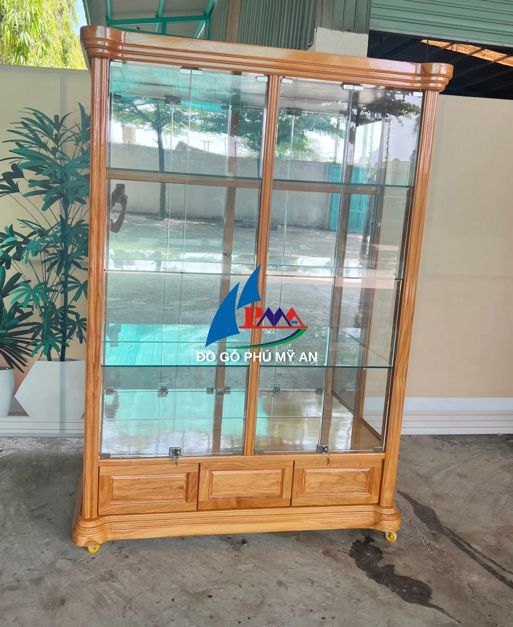 Tủ rượu gỗ gõ trang trí 1m47