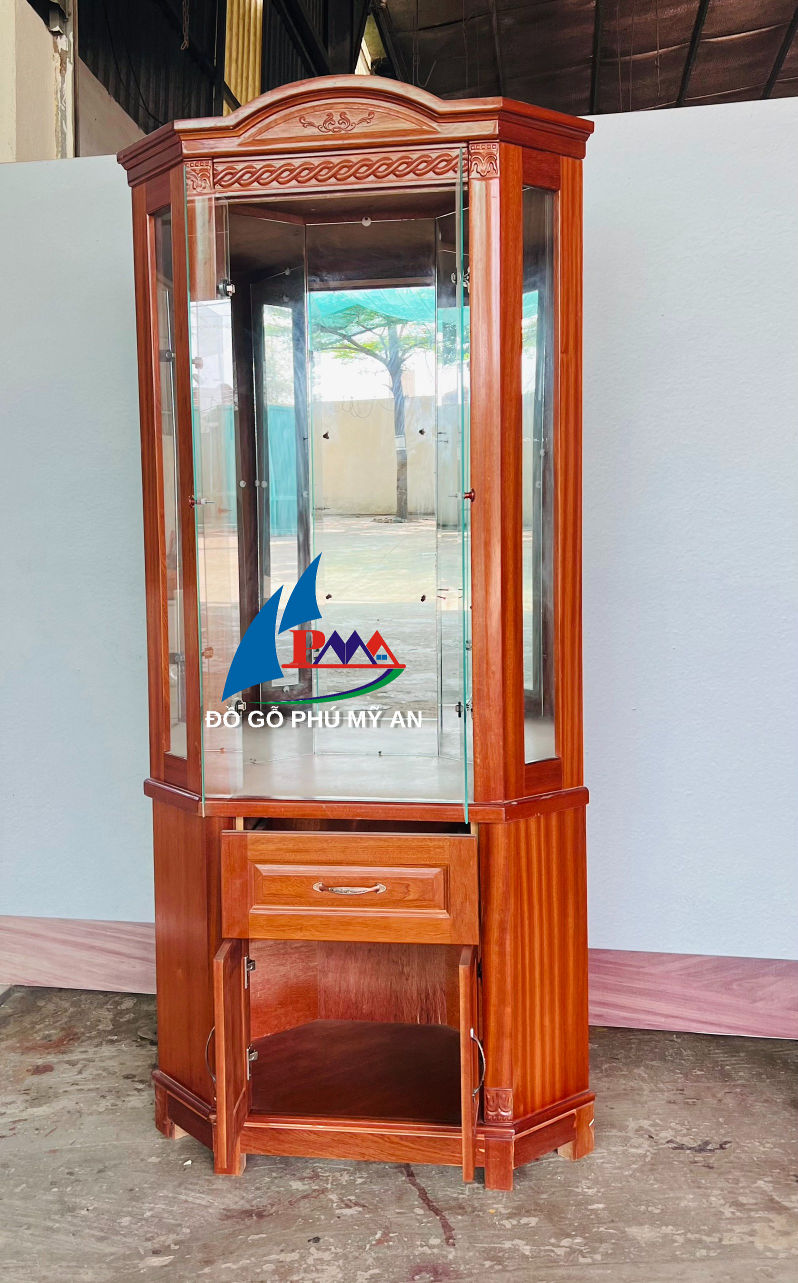 Alternative view of Tủ rượu gỗ xoan lục giác 1m