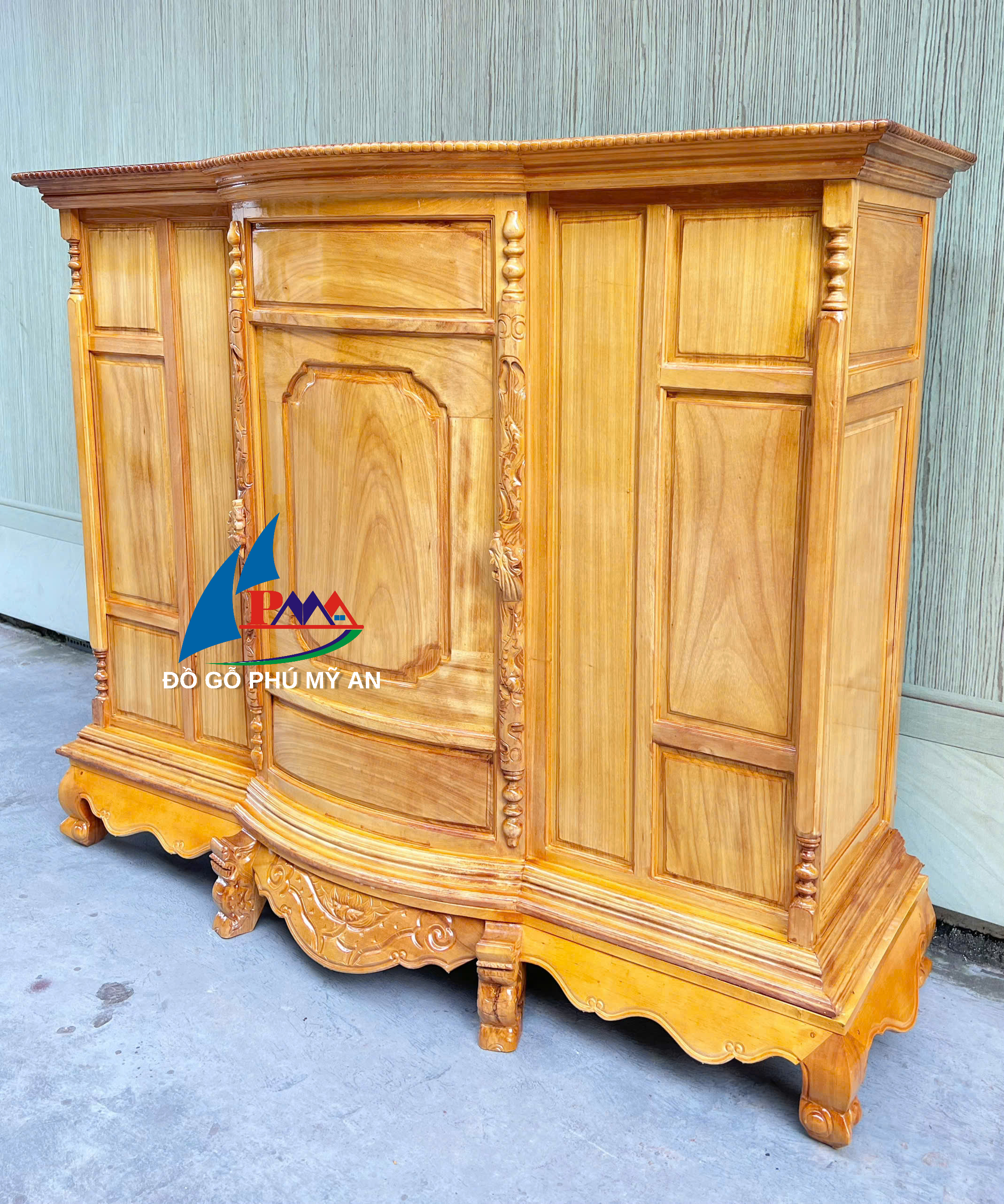 Alternative view of Tủ thờ căm xe trơn 1m8