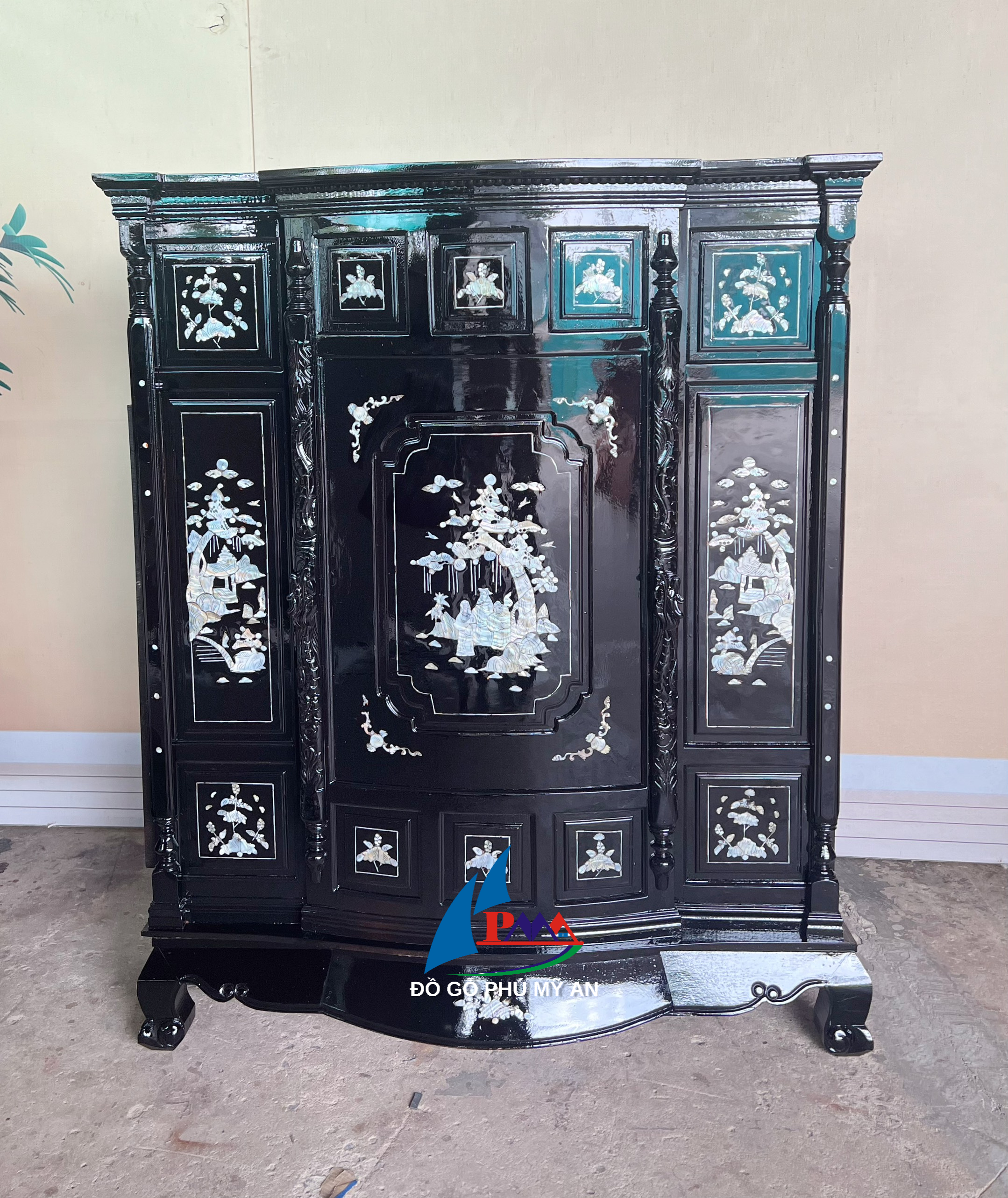 Tủ thờ căm xe 4 chân cẩn