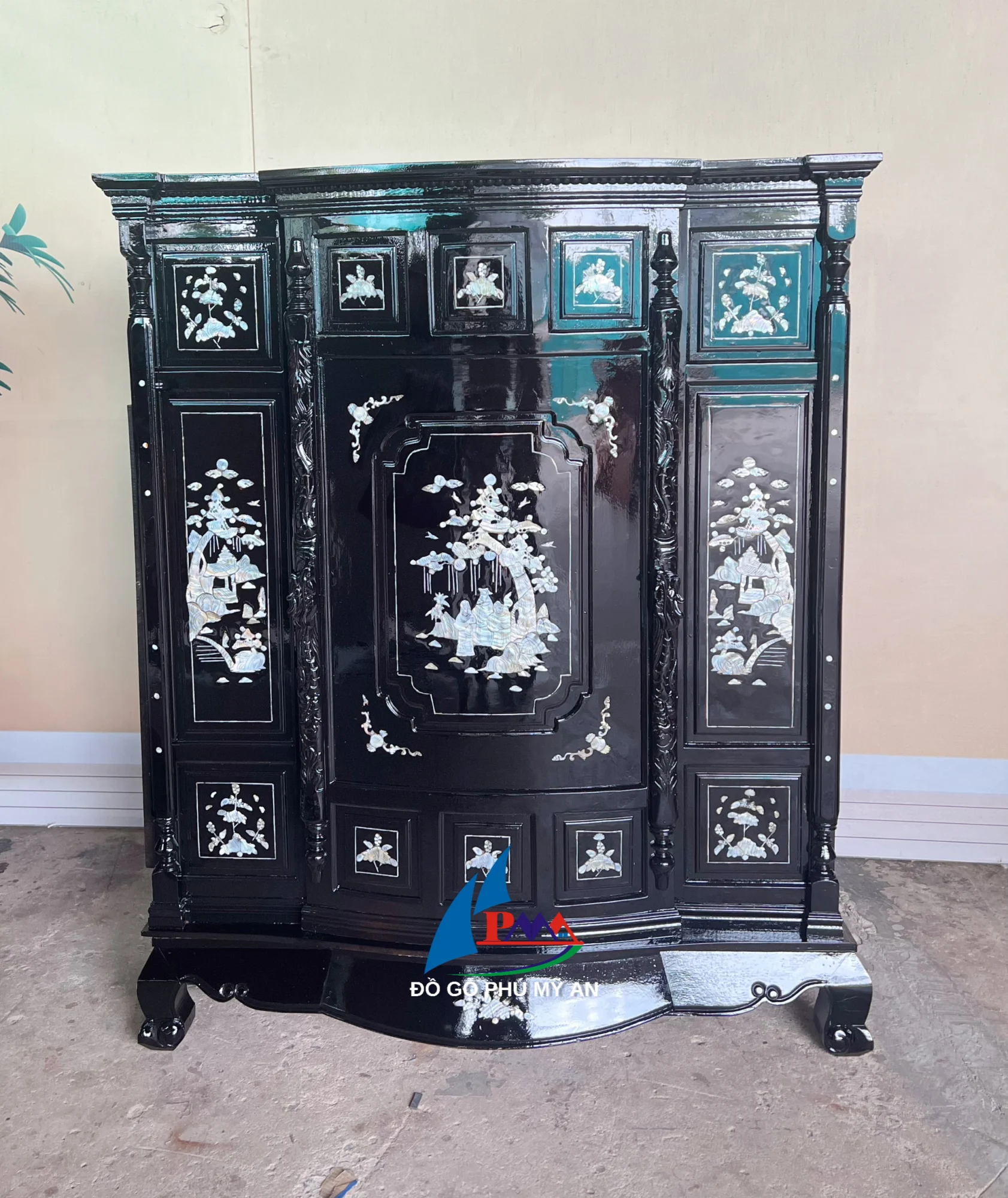 Tủ thờ căm xe 4 chân cẩn