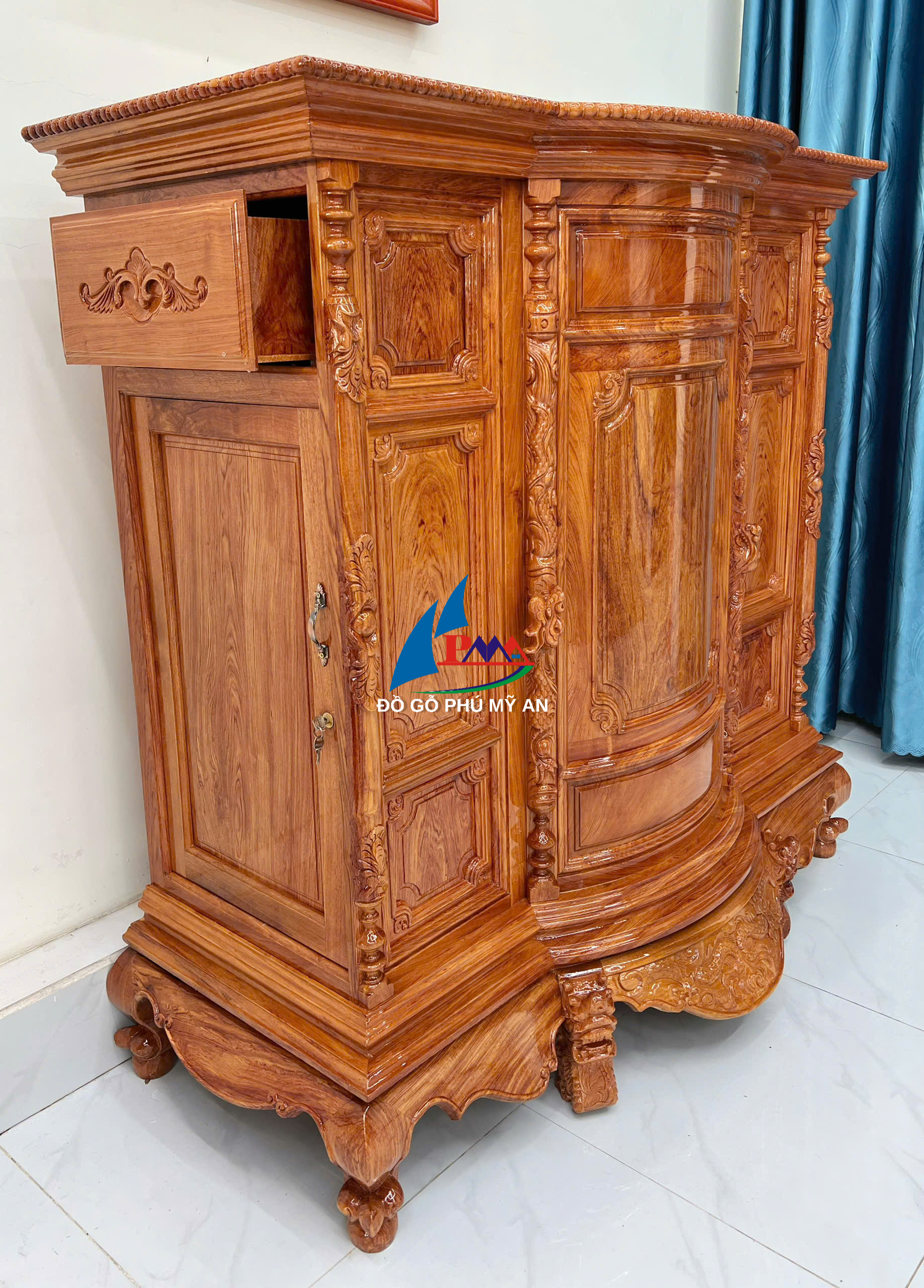 Alternative view of Tủ thờ hương đá 1m6