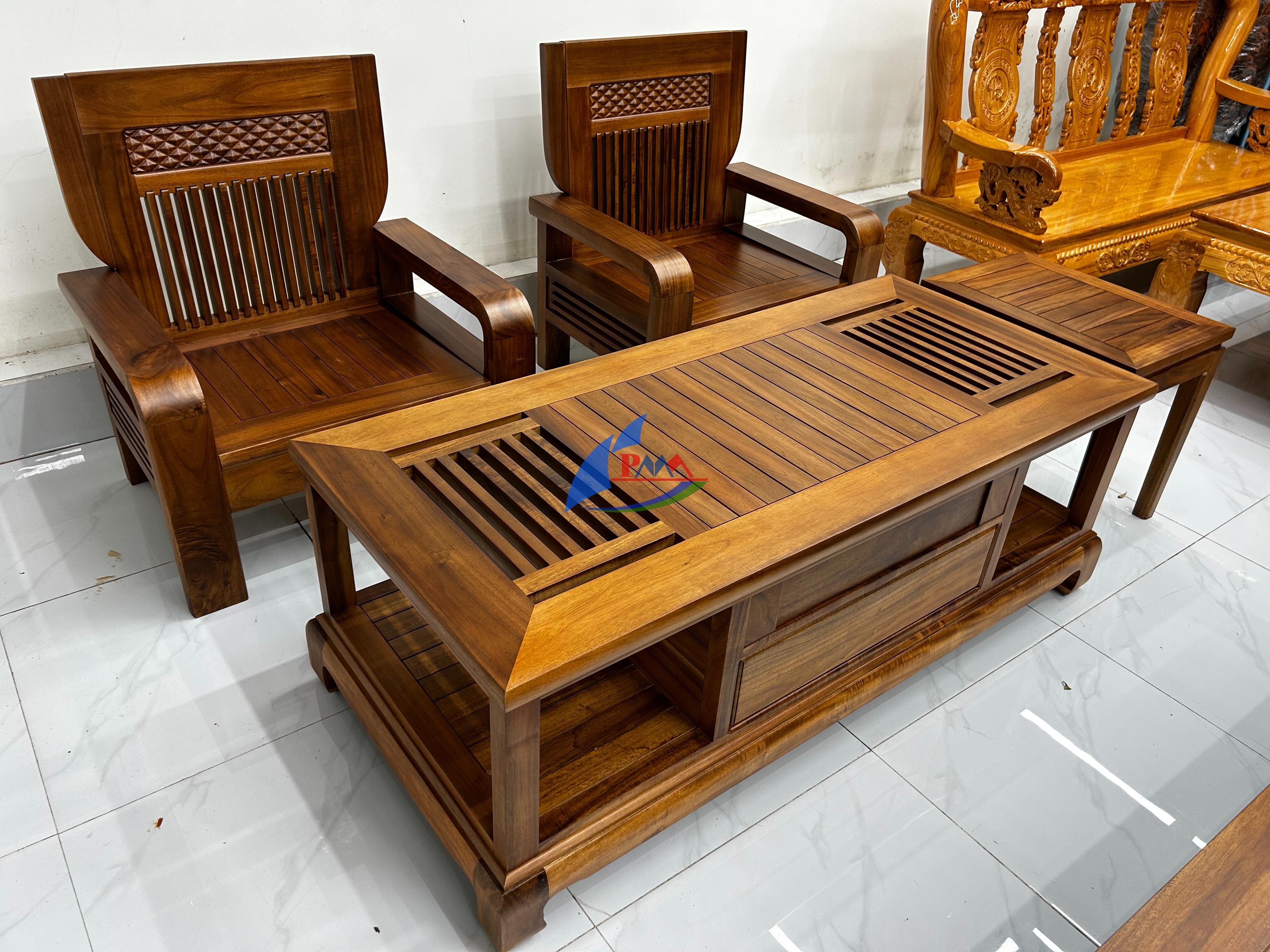 Giải Mã Sức Hút Bộ Bàn Gỗ Tràm Lõi Hiện Đại – Vì Sao Được Ưa Chuộng?