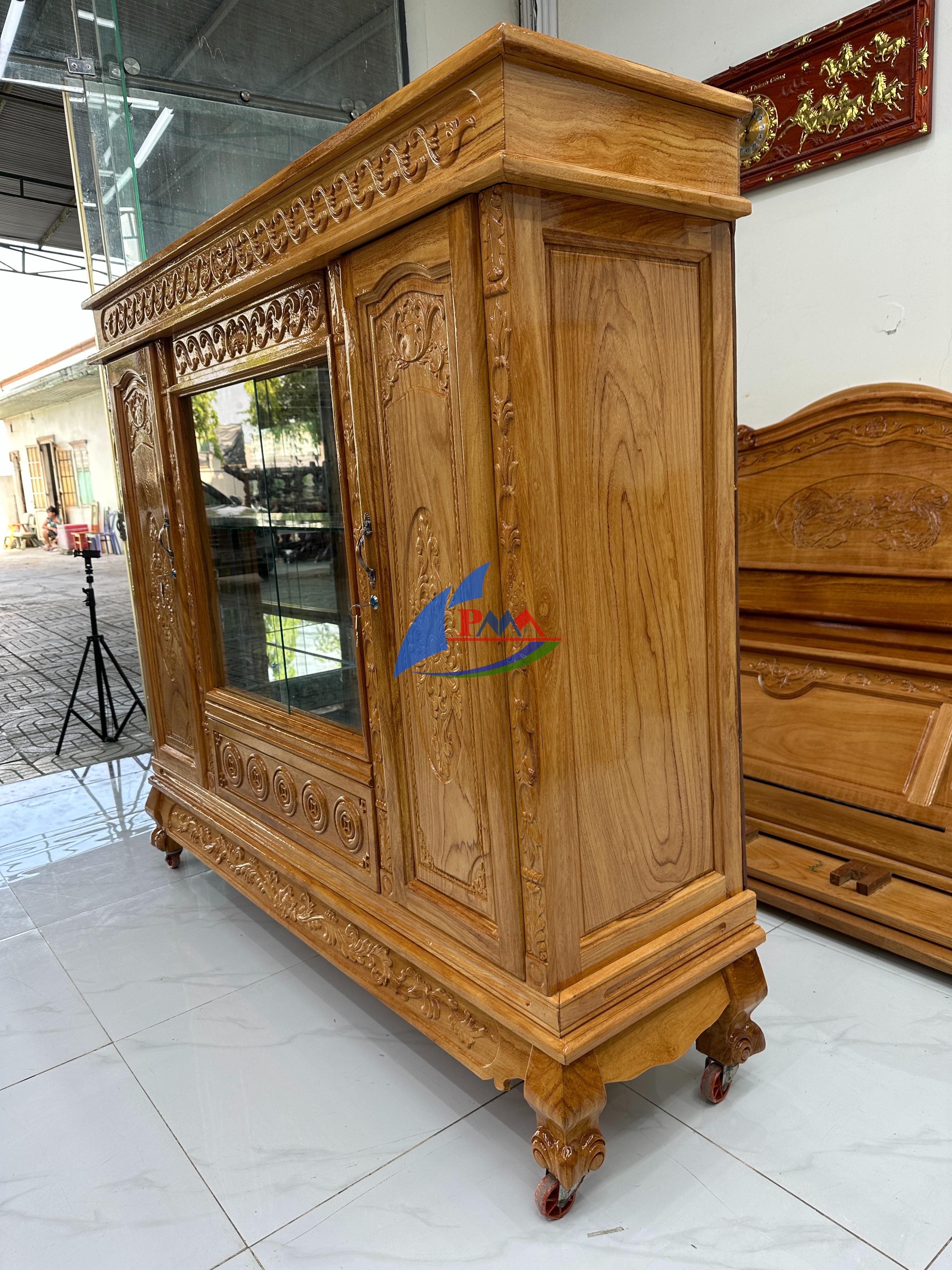 Tủ Phê Gỗ, Tủ Ly Gỗ – Nên Chọn Loại Nào Cho Phòng Khách Đẹp?