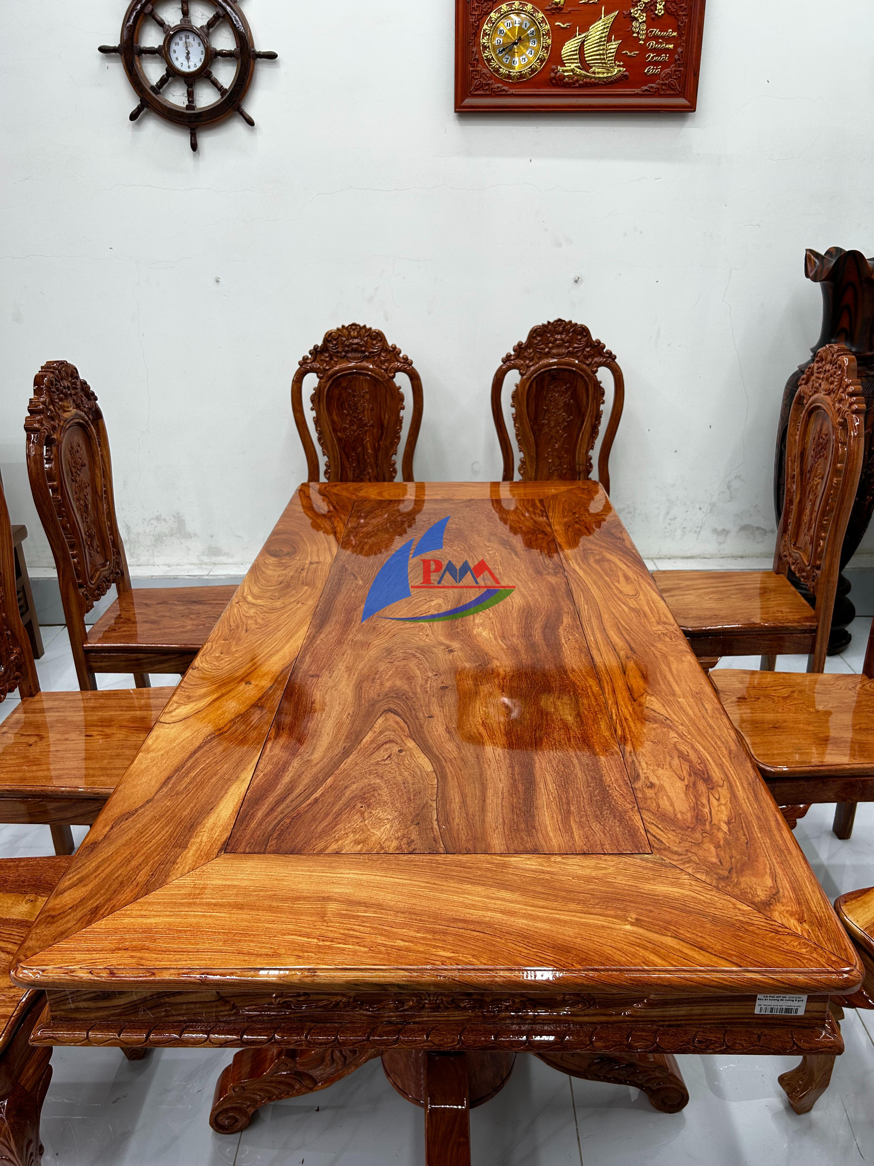 Gợi ý chọn bộ bàn ăn 8 ghế tân cổ điển phù hợp với không gian sống sang trọng