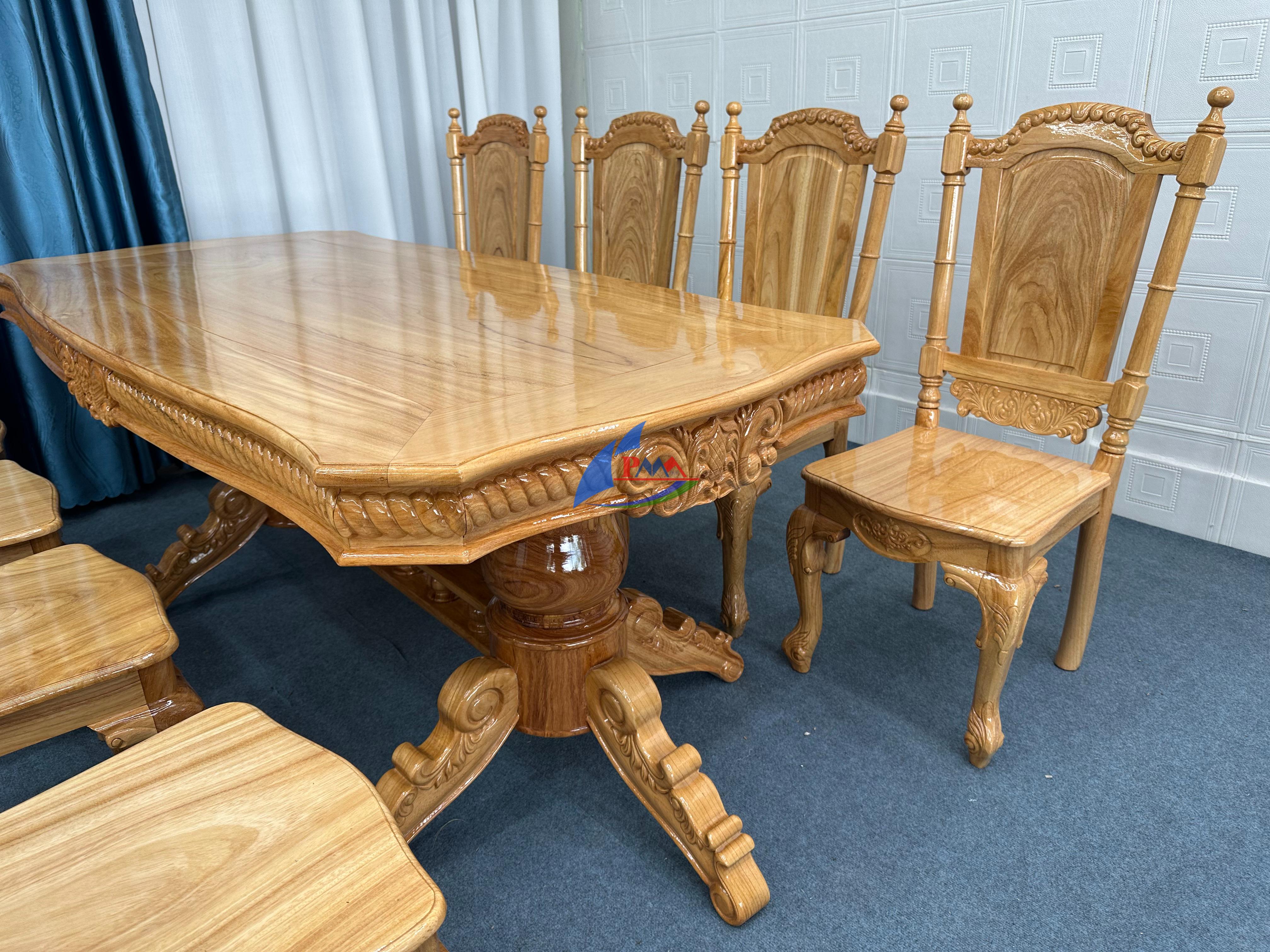 Gợi ý chọn bộ bàn ăn 8 ghế tân cổ điển phù hợp với không gian sống sang trọng