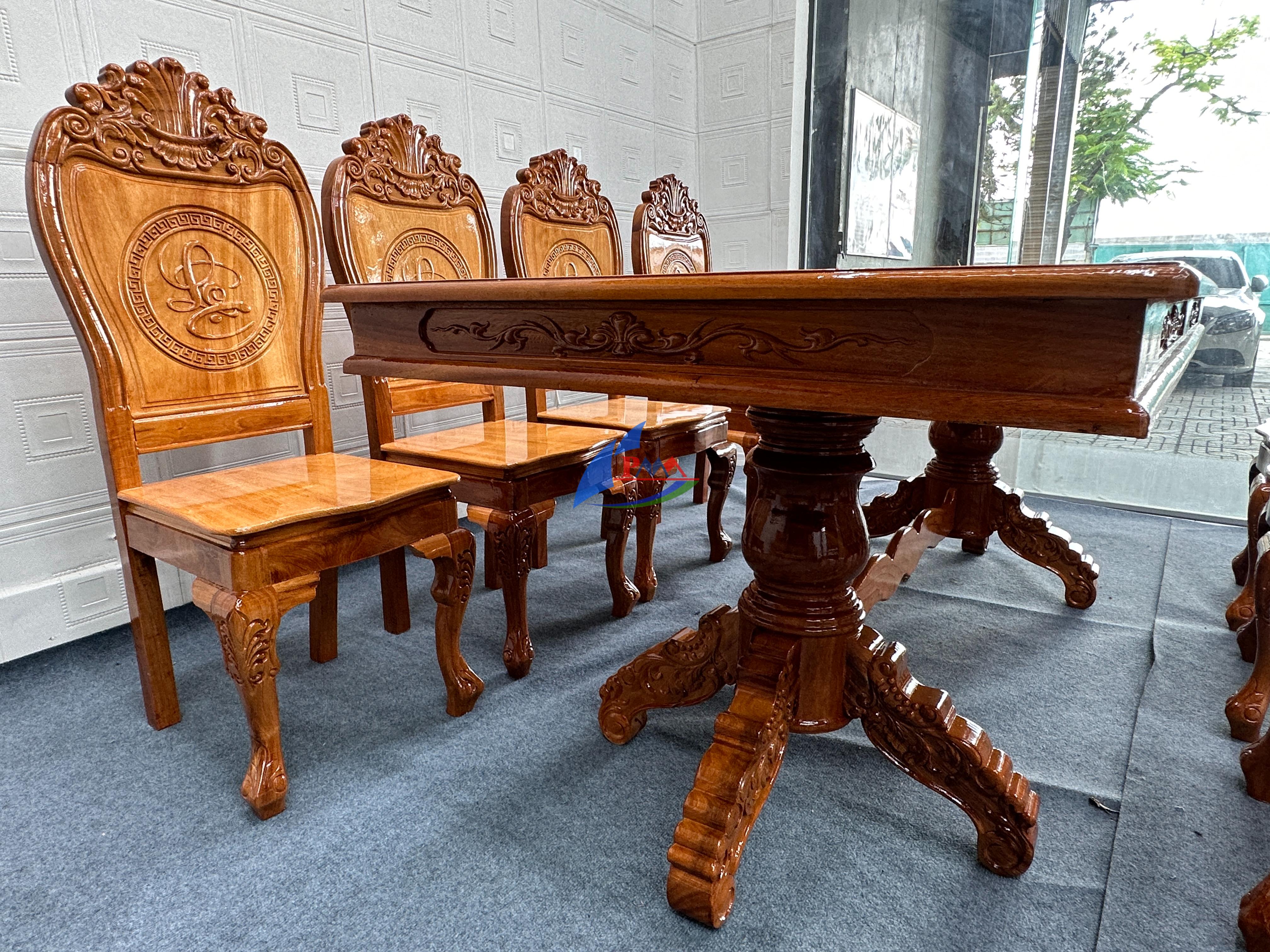 Gợi ý chọn bộ bàn ăn 8 ghế tân cổ điển phù hợp với không gian sống sang trọng