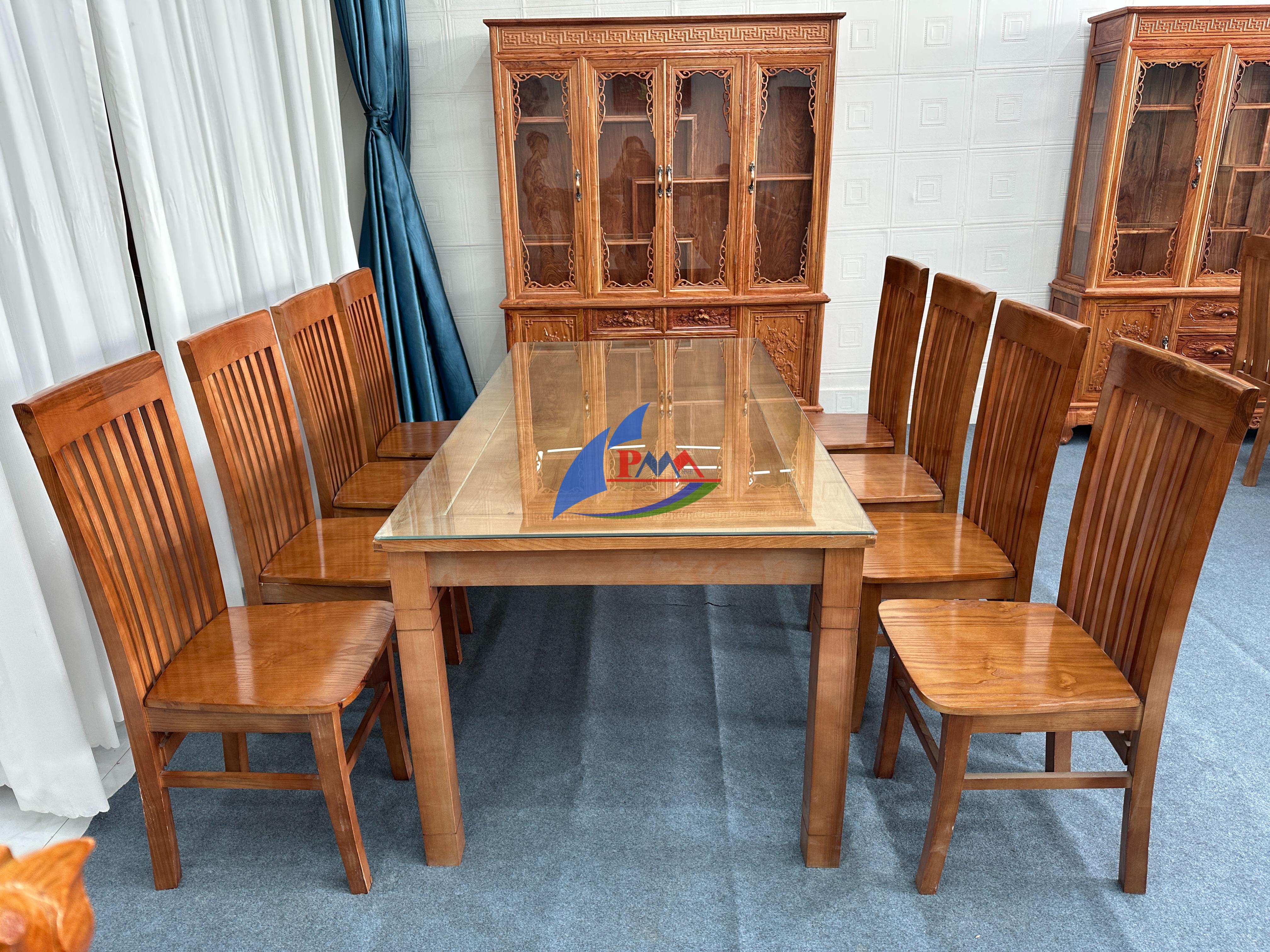 Những mẫu bàn ăn gỗ sồi hiện đại phù hợp nhà phố, chung cư