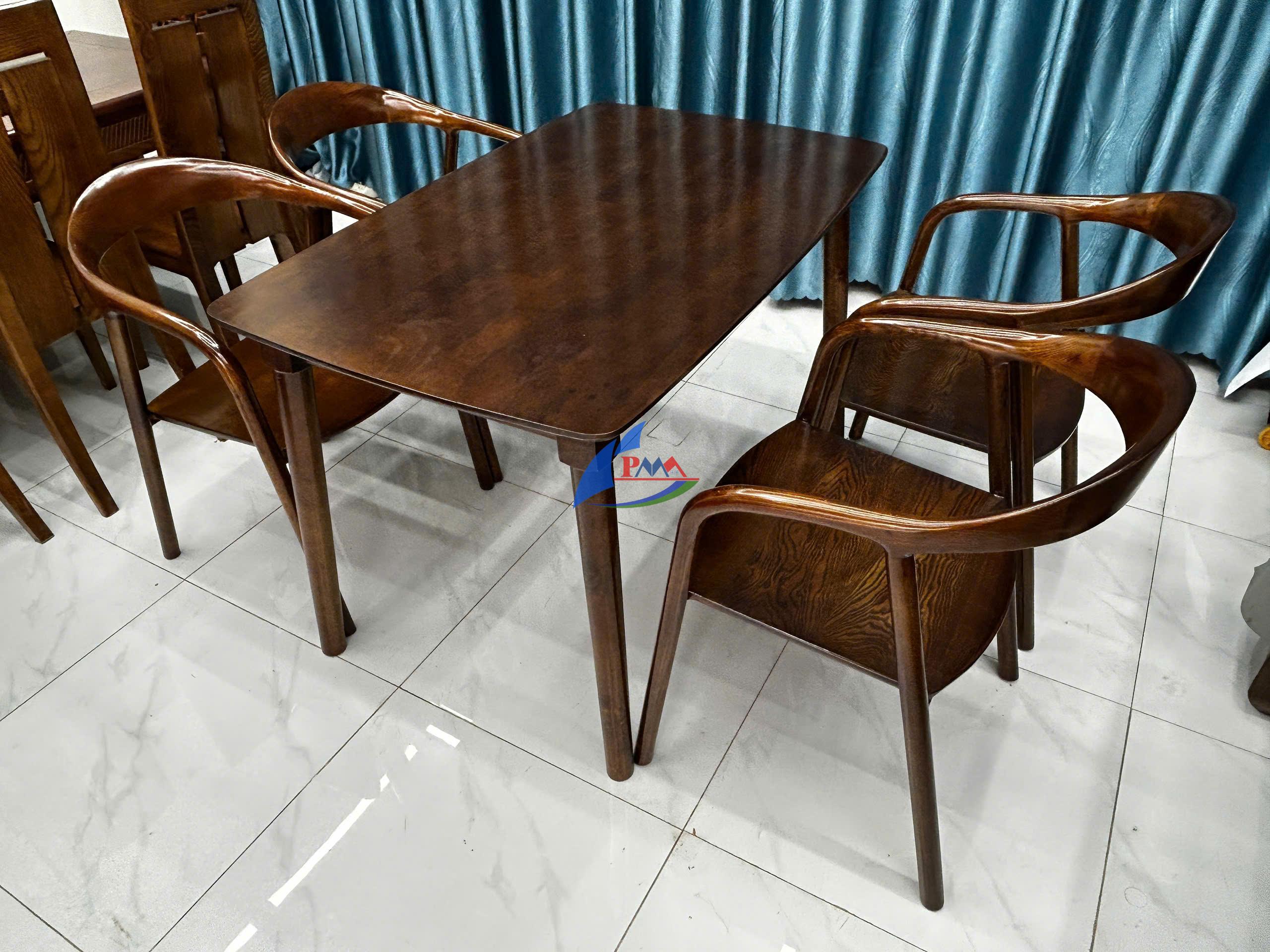 Gợi ý trang trí nội thất phòng khách đón Tết với các mẫu nội thất gỗ đẹp, tiện nghi