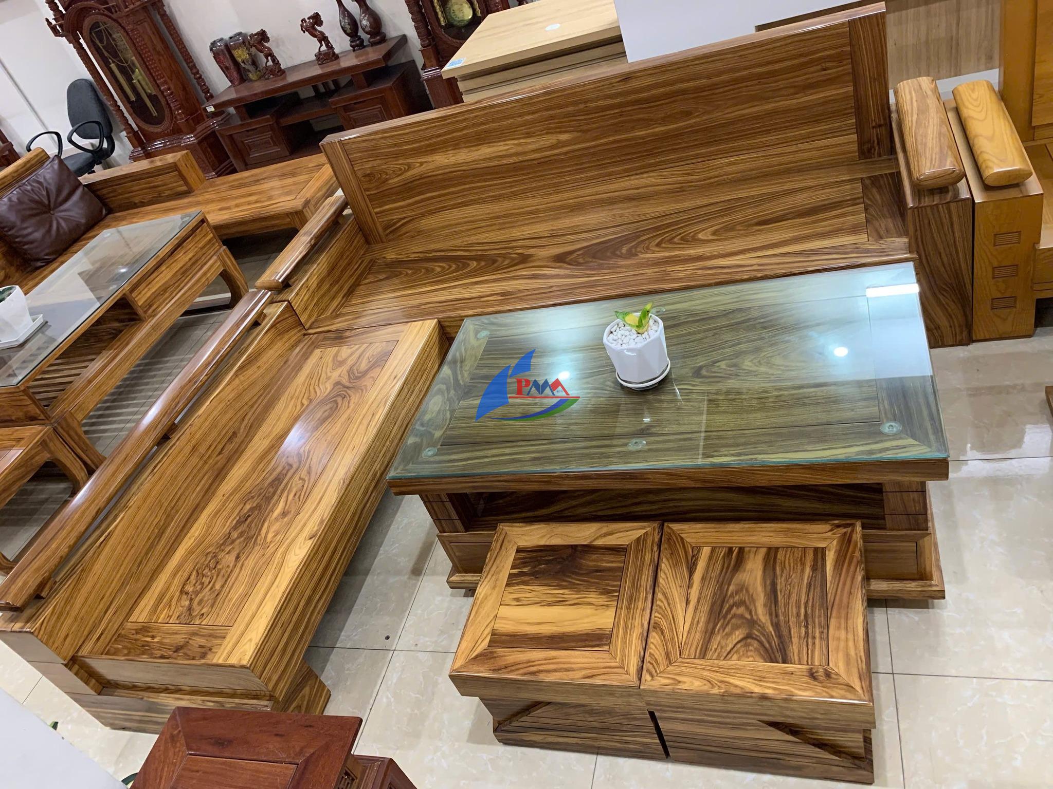 Gợi ý trang trí nội thất phòng khách đón Tết với các mẫu nội thất gỗ đẹp, tiện nghi