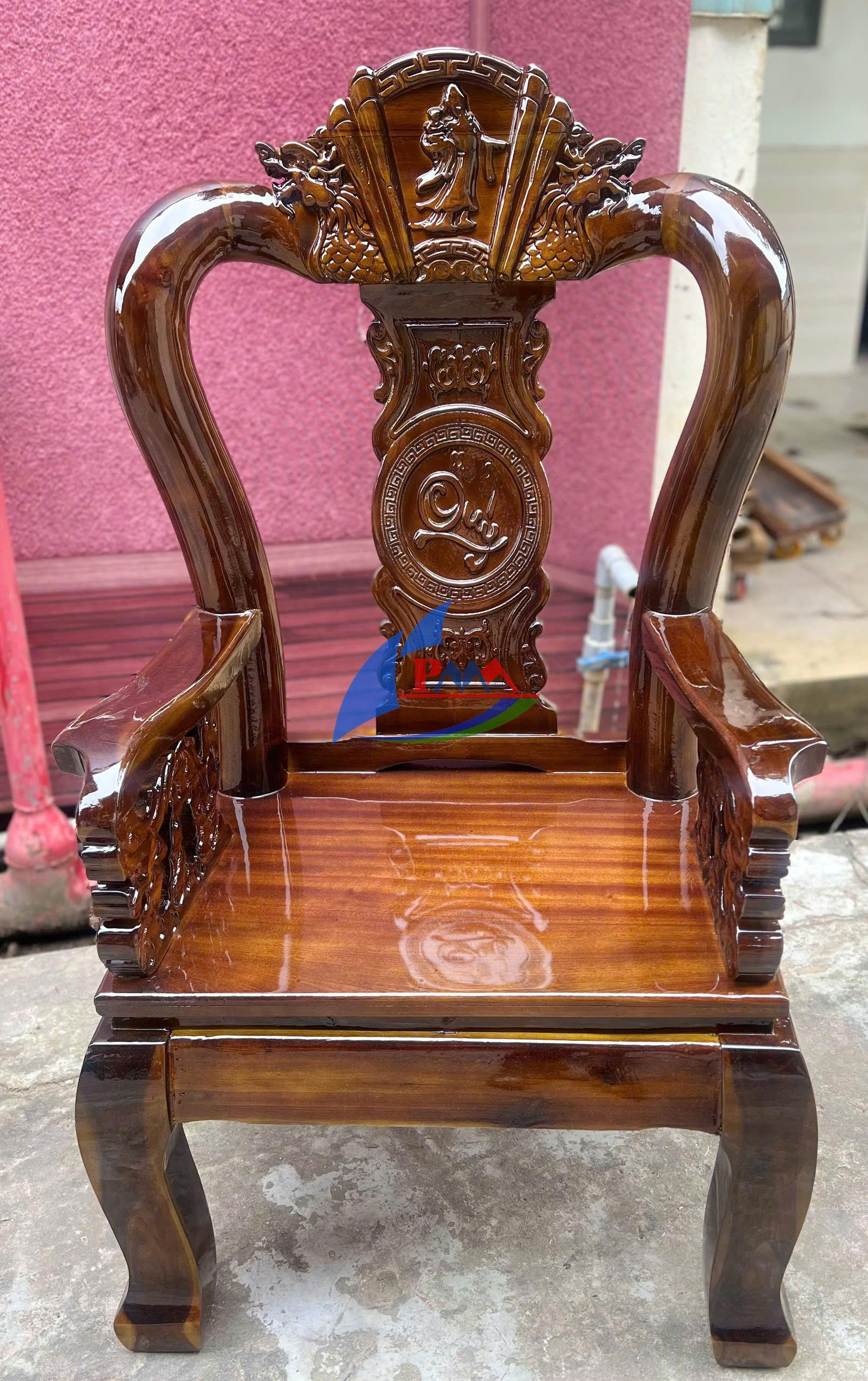 Mẫu salon gỗ Tràm – Xu hướng được nhiều gia đình lựa chọn đón Tết