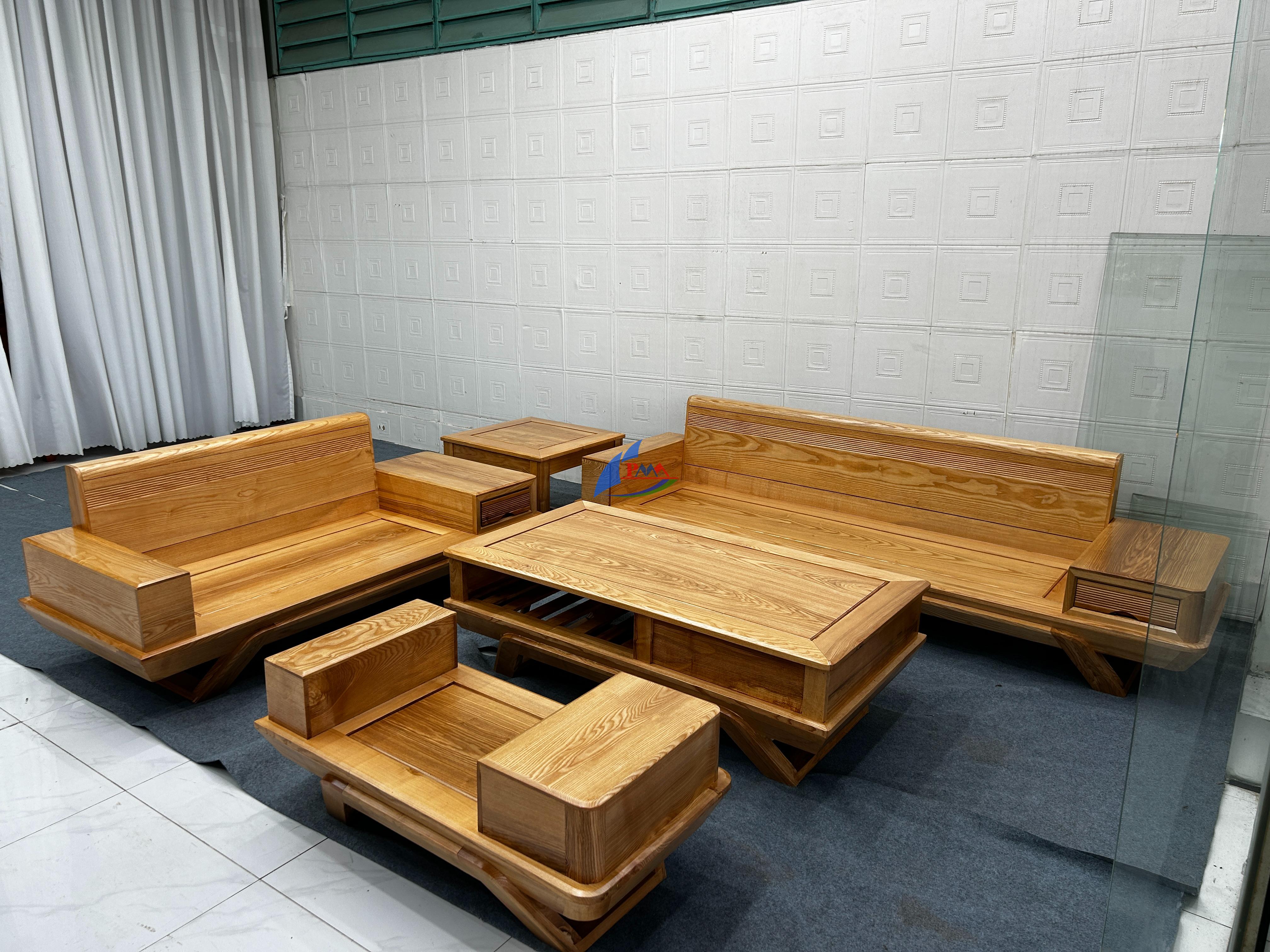 Sofa tân cổ điển – sofa gỗ hiện đại: Đâu là lựa chọn phù hợp không gian sống?