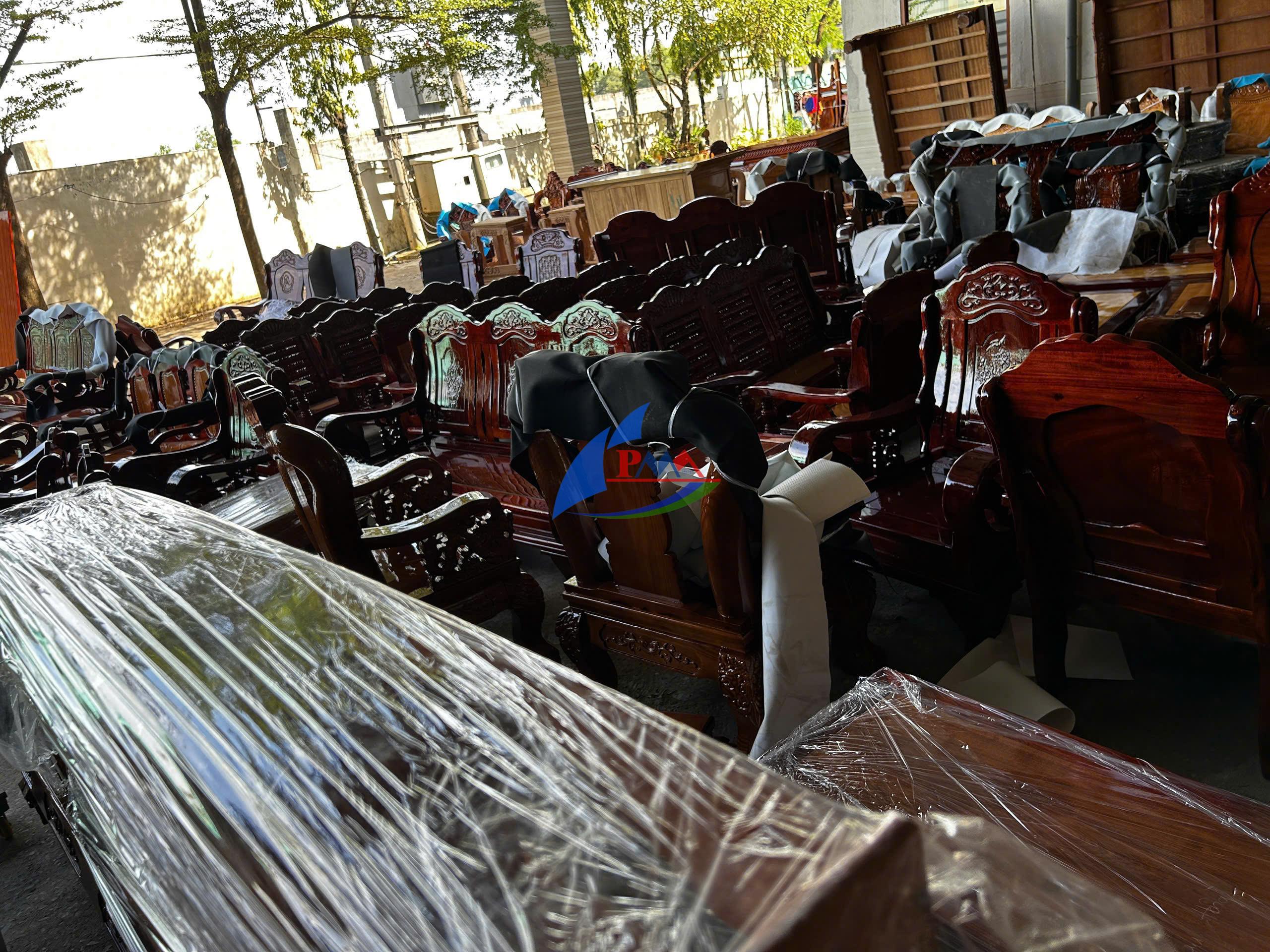 Thị trường Tết sôi động: Nội thất đồ gỗ tự nhiên tiếp tục “lên ngôi”