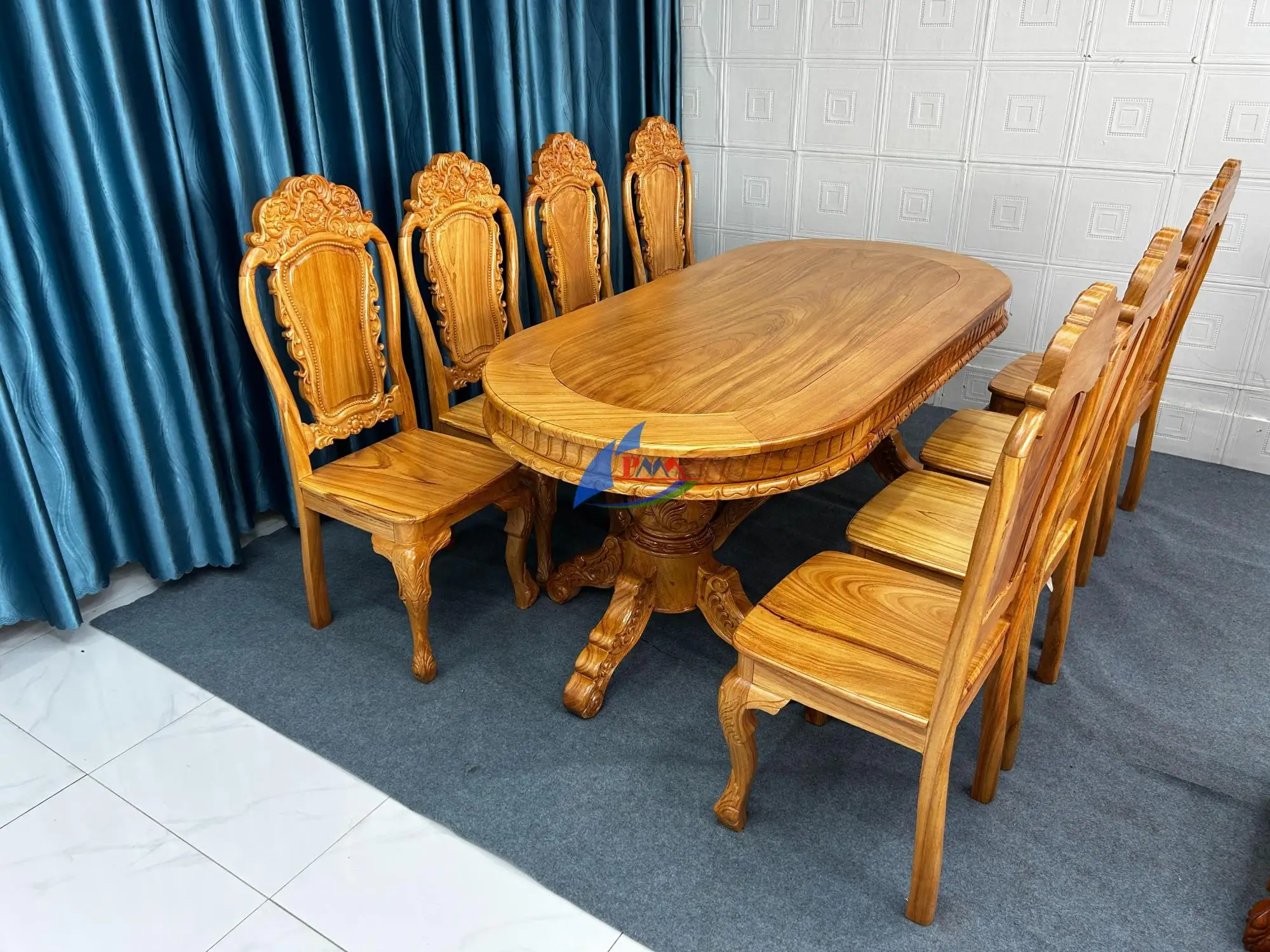 Bàn Hột Xoài 8 Ghế – Sản Phẩm Được Ưa Chuộng Trong Phân Khúc Nội Thất Gỗ