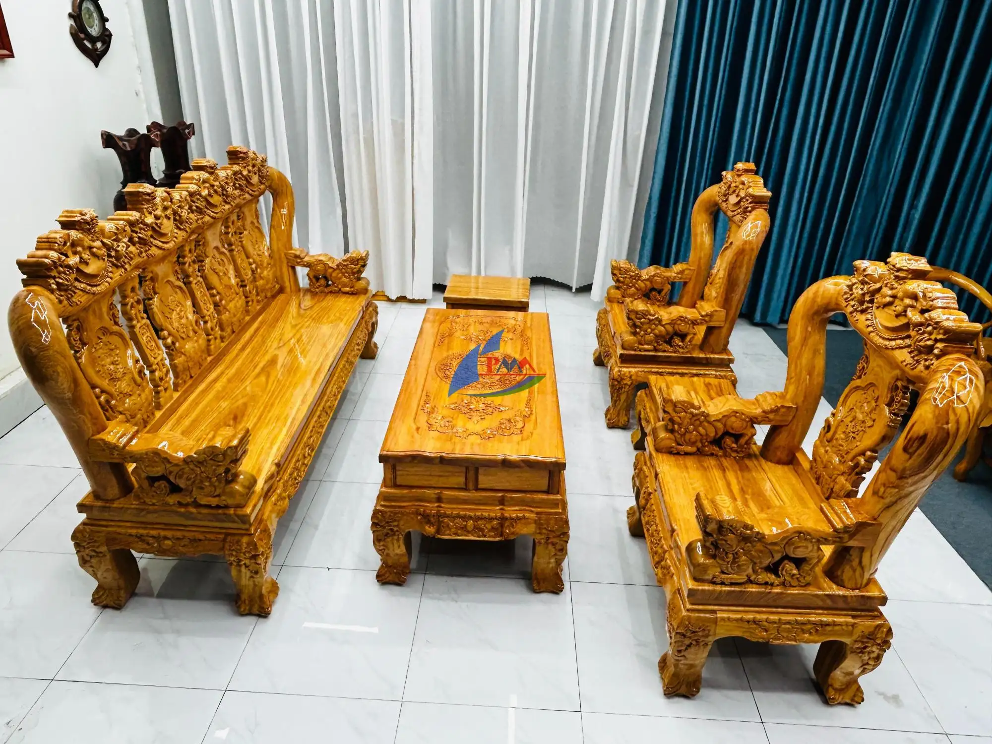 Vì Sao Đồ Gỗ Cao Cấp – Gỗ Cao Cấp, Kích Thước Lớn, Điêu Khắc Công Phu Được Nhiều Đại Gia Sở Hữu?
