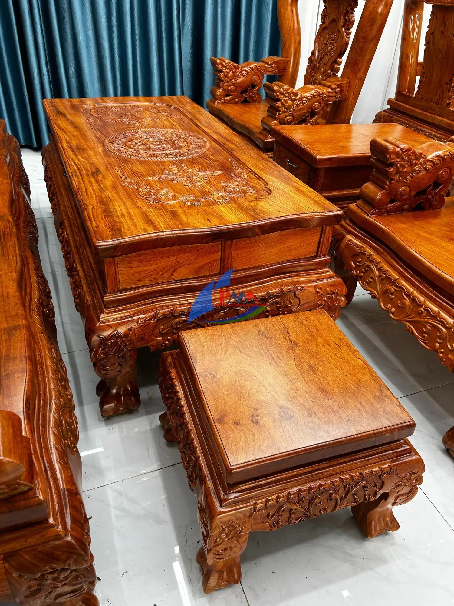 Vì Sao Đồ Gỗ Cao Cấp – Gỗ Cao Cấp, Kích Thước Lớn, Điêu Khắc Công Phu Được Nhiều Đại Gia Sở Hữu?