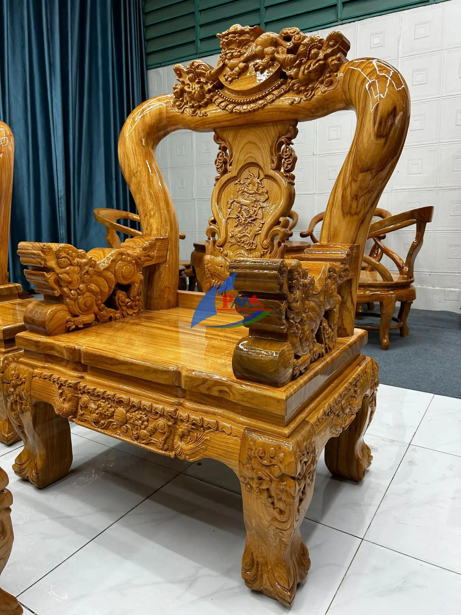 Vì Sao Đồ Gỗ Cao Cấp – Gỗ Cao Cấp, Kích Thước Lớn, Điêu Khắc Công Phu Được Nhiều Đại Gia Sở Hữu?