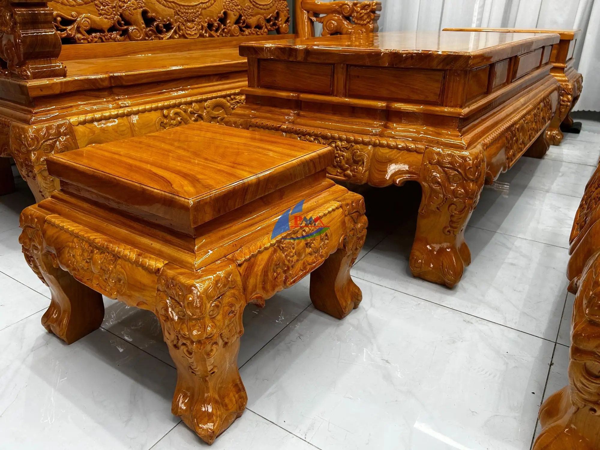 Vì Sao Đồ Gỗ Cao Cấp – Gỗ Cao Cấp, Kích Thước Lớn, Điêu Khắc Công Phu Được Nhiều Đại Gia Sở Hữu?