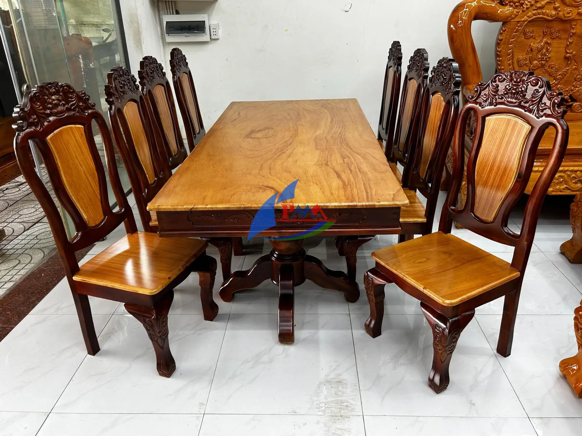 Bàn Ăn Gỗ 8 Ghế Giá Tốt – Đa Dạng Mẫu Mã, Giao Hàng Toàn Quốc