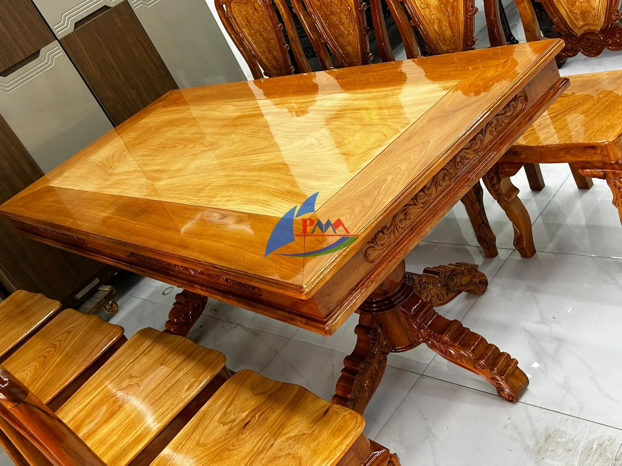 Bàn Ăn Gỗ 8 Ghế Giá Tốt – Đa Dạng Mẫu Mã, Giao Hàng Toàn Quốc