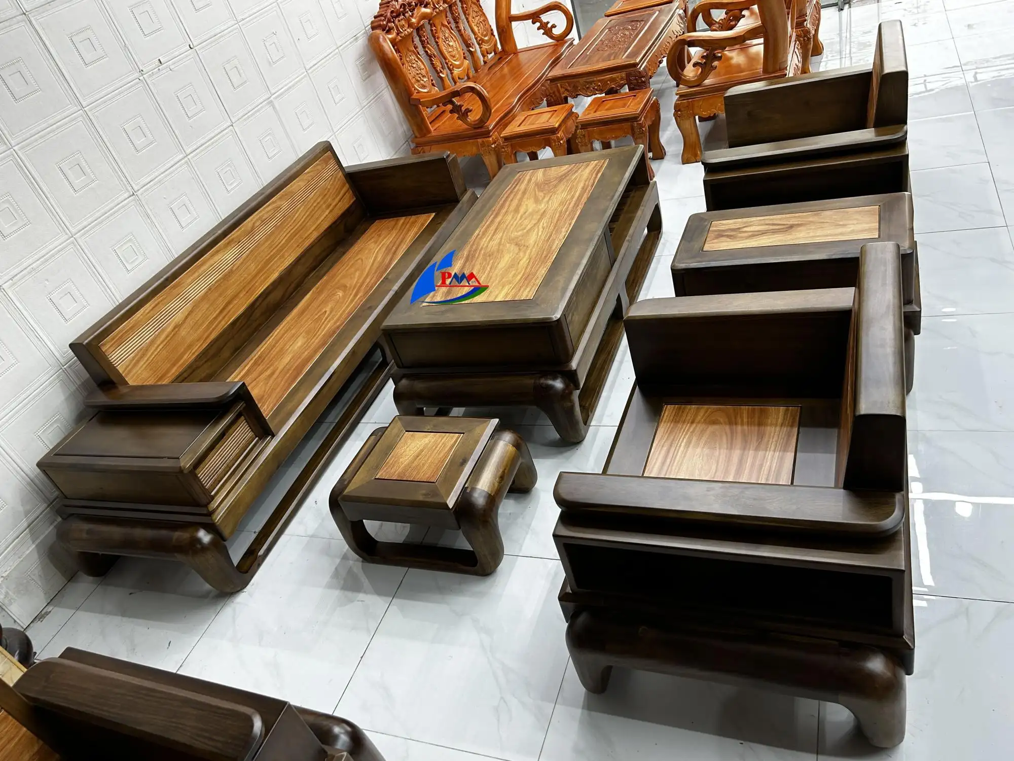 Đồ Gỗ Tự Nhiên: Bí Quyết Chọn Nội Thất Đẹp, Bền Và Tiết Kiệm Chi Phí