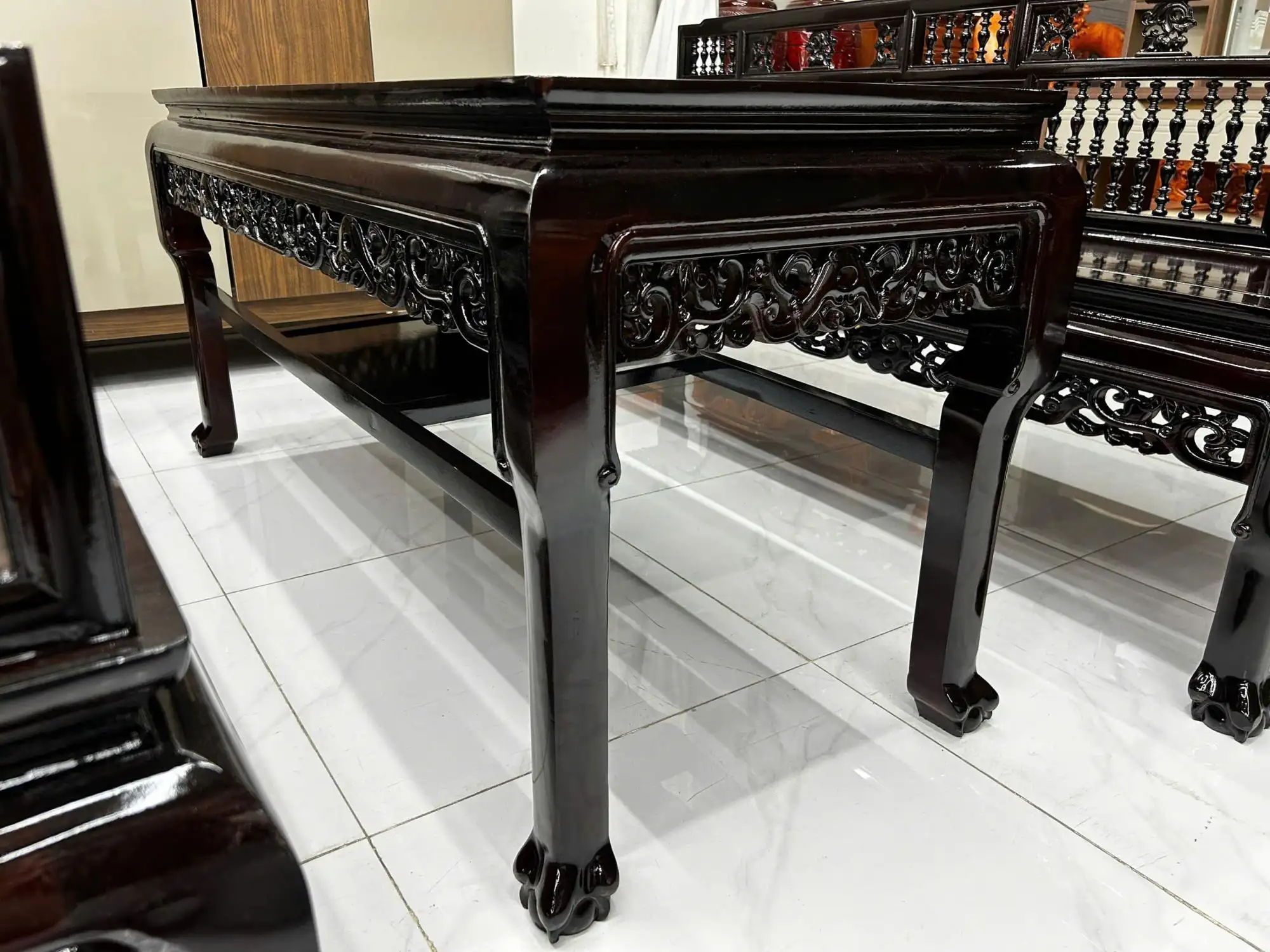 Sofa Gỗ Cổ Điển Cao Cấp – Vẻ Đẹp Vượt Thời Gian