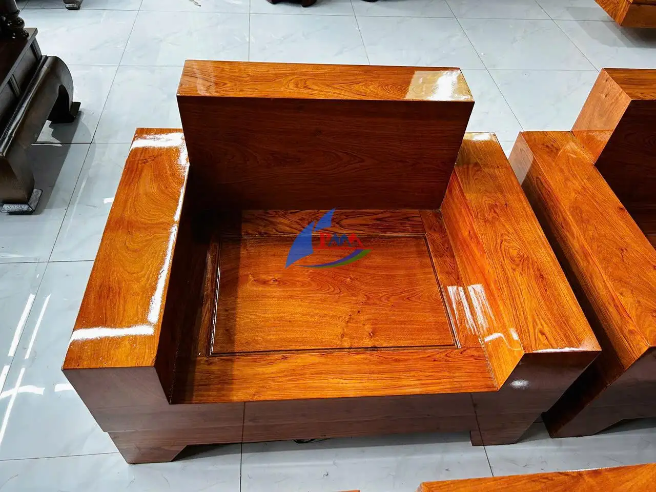 Sofa Gỗ Hộp – Mẫu Đẹp, Chất Lượng, Bền Bỉ