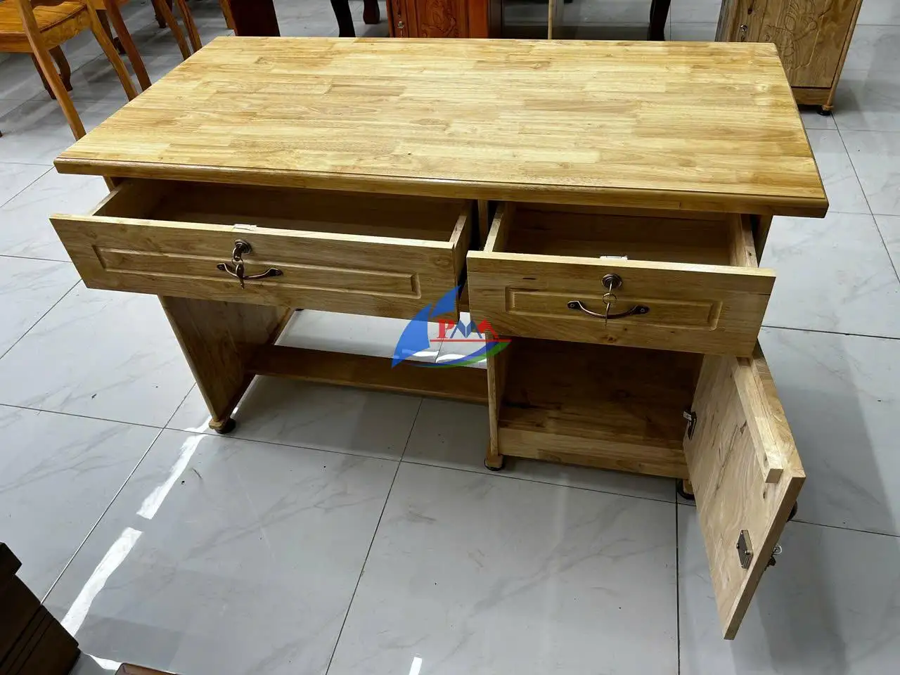 Mẫu Bàn Học Sinh Gỗ Tự Nhiên Đẹp Được Phụ Huynh Ưa Chuộng