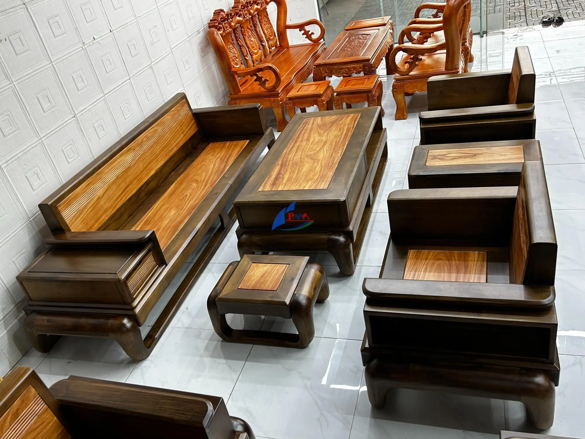 Sa lông gỗ hố nai từ phong cách cổ điển, tân cổ điển đến phong cách hiện đại