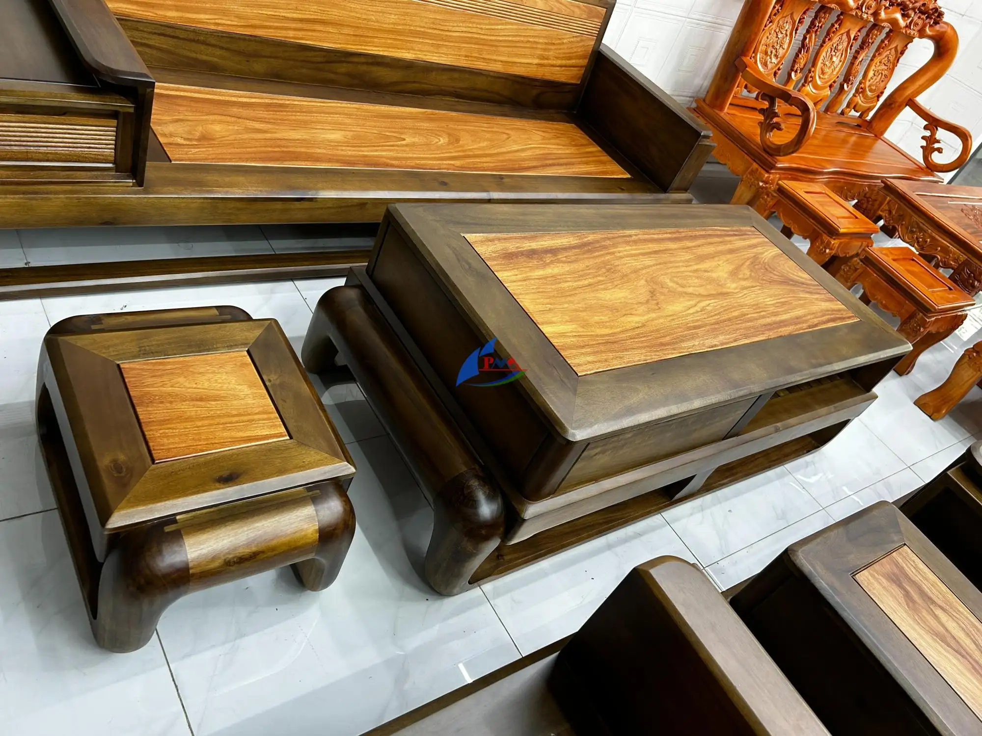 Sa lông gỗ hố nai từ phong cách cổ điển, tân cổ điển đến phong cách hiện đại