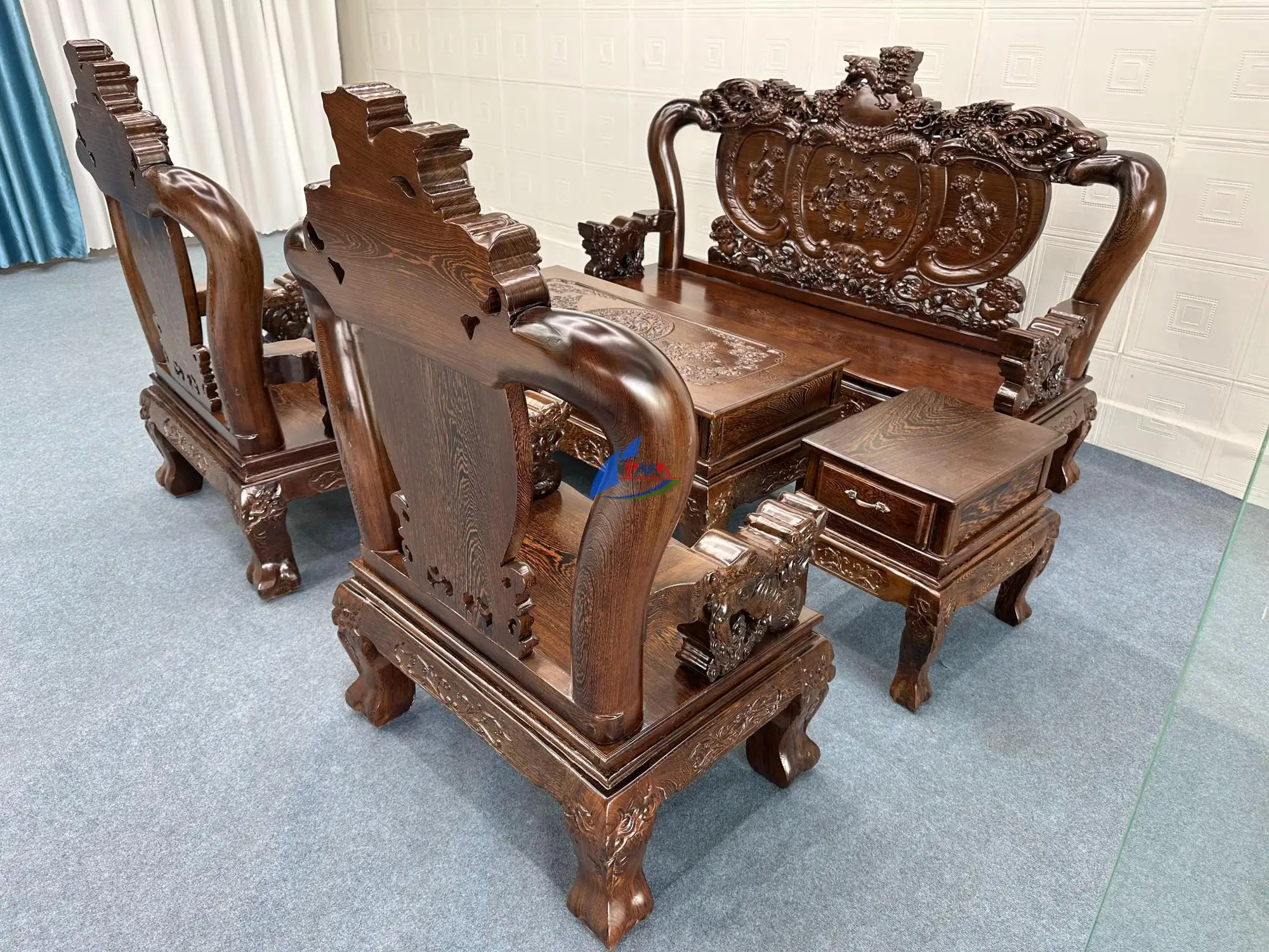 Sa lông gỗ hố nai từ phong cách cổ điển, tân cổ điển đến phong cách hiện đại