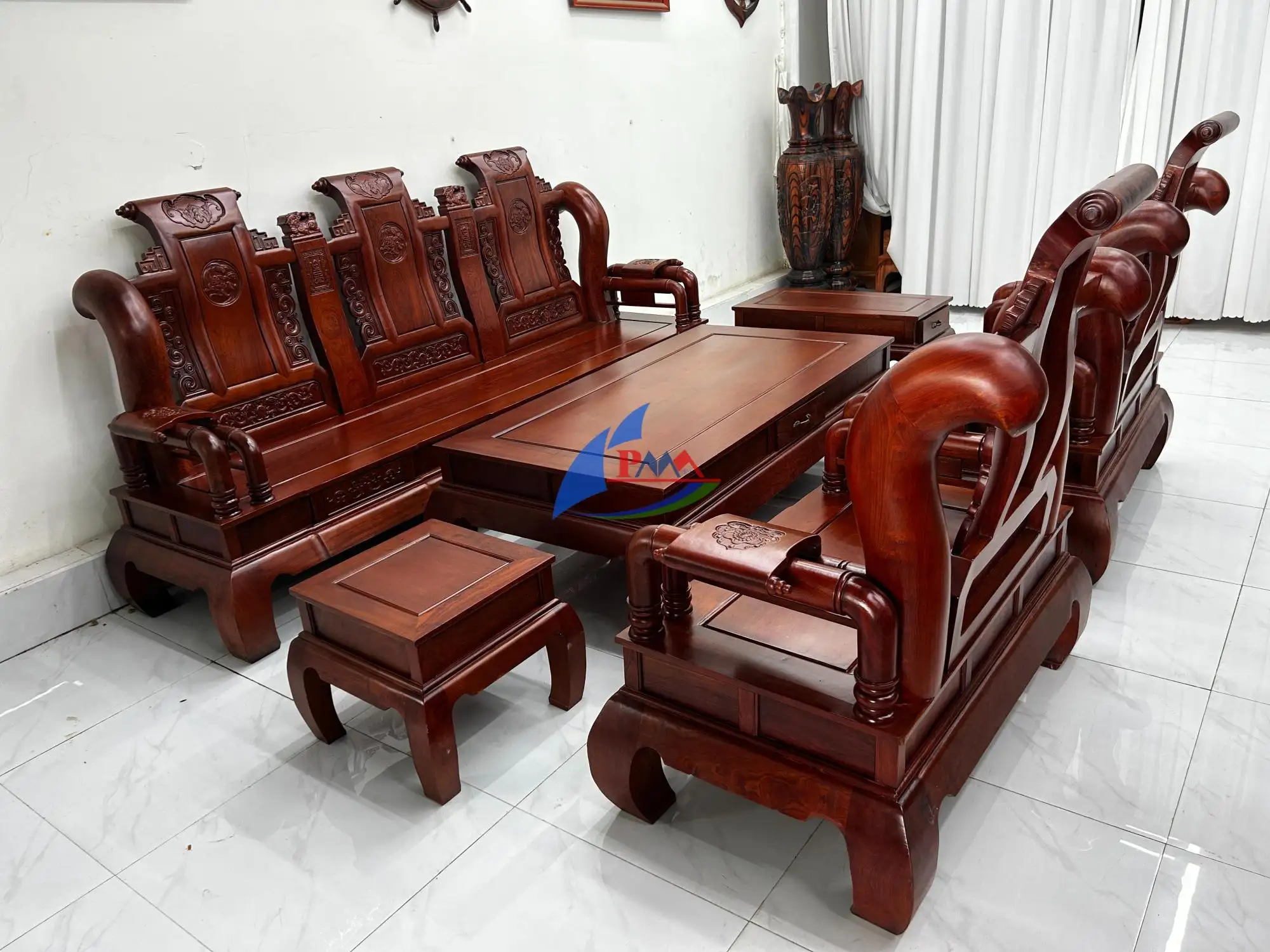 Alternative view of Salon Gỗ Hương Đá Tần – Vẻ Đẹp Cổ Điển, Sang Trọng