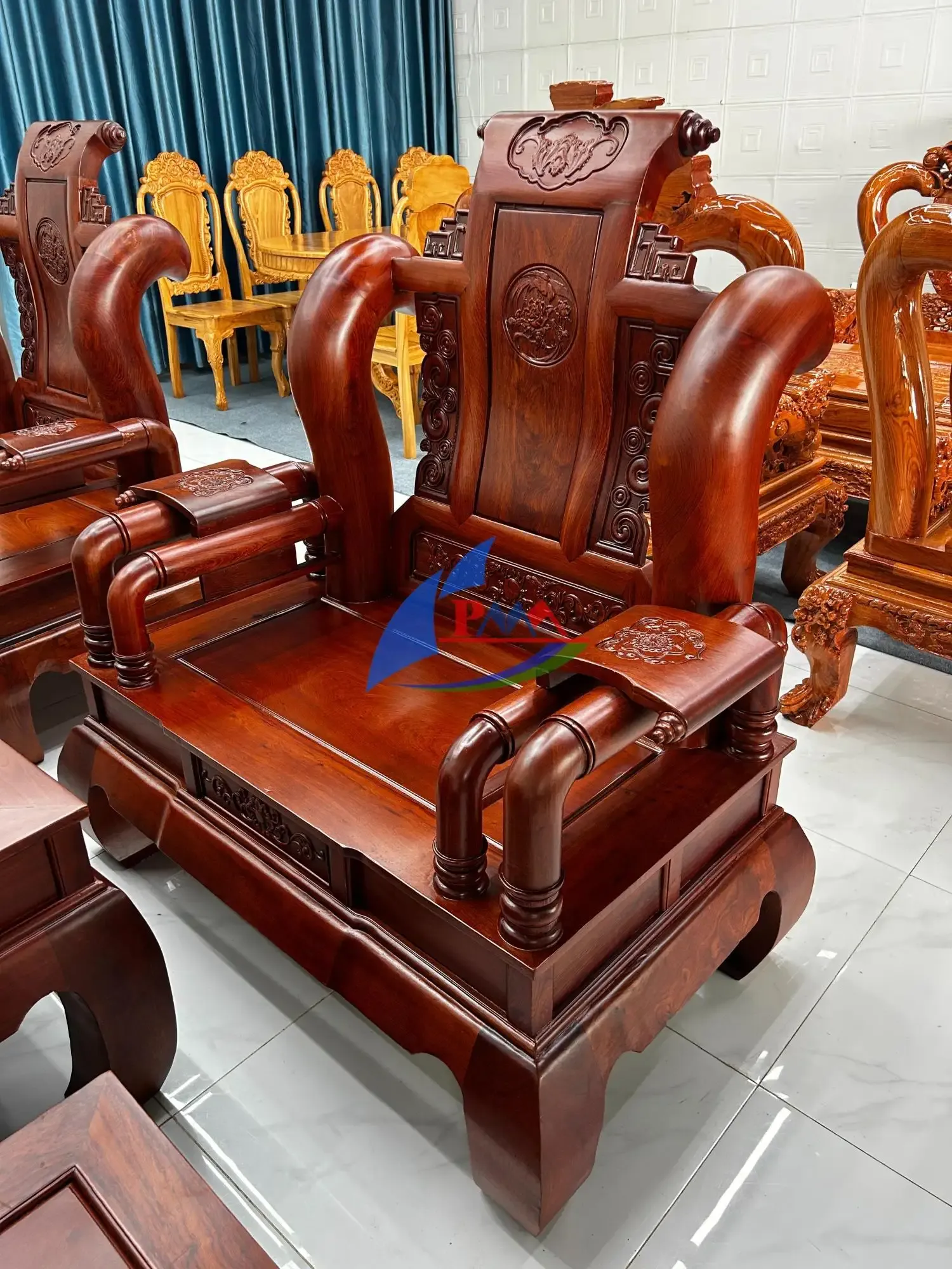 Salon Gỗ Hương Đá Tần – Vẻ Đẹp Cổ Điển, Sang Trọng