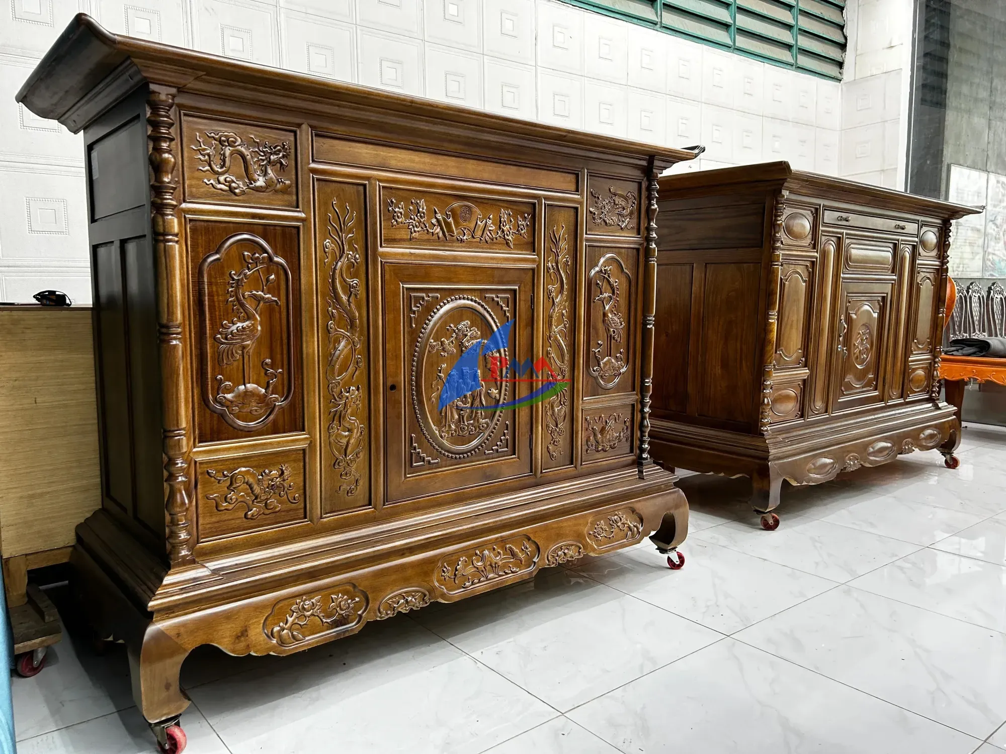 Tủ Thờ Gỗ Tràm Lõi 1m97 – Họa Tiết Truyền Thống Phong Thủy