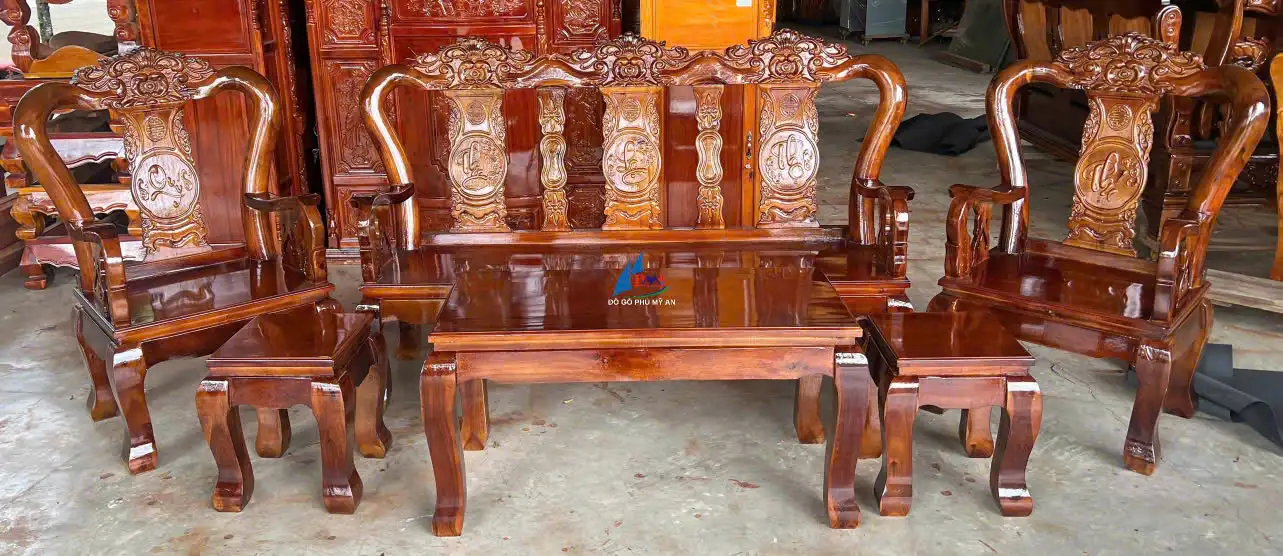 Vì Sao Salon Gỗ Truyền Thống Bằng Gỗ Tự Nhiên Đang Được Ưa Chuộng?