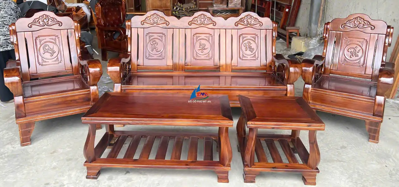 Vì Sao Salon Gỗ Truyền Thống Bằng Gỗ Tự Nhiên Đang Được Ưa Chuộng?