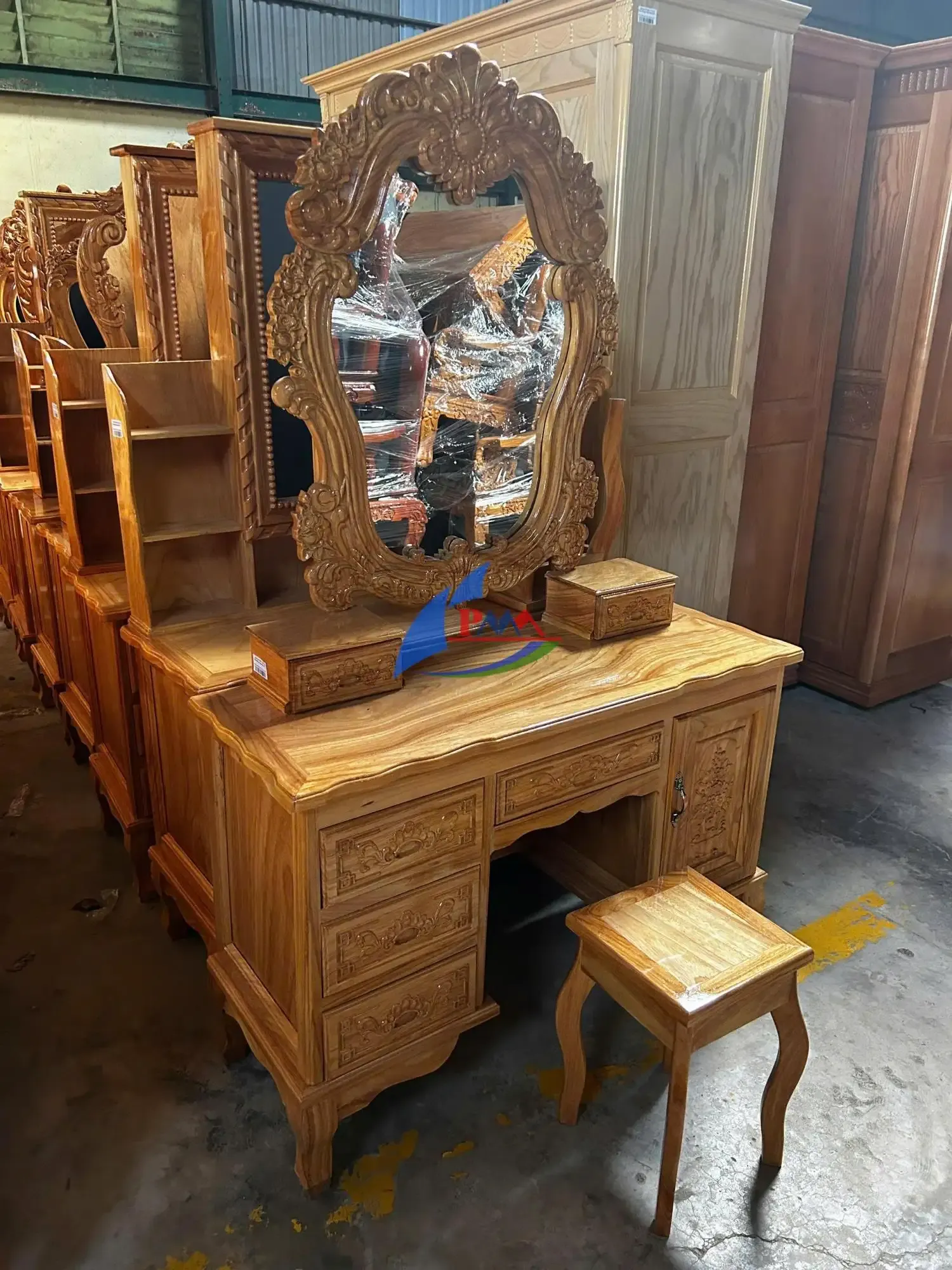 Mẫu Bàn Phấn Gỗ Đẹp – Thiết Kế Đa Dạng, Tiện Nghi, Giá Tốt