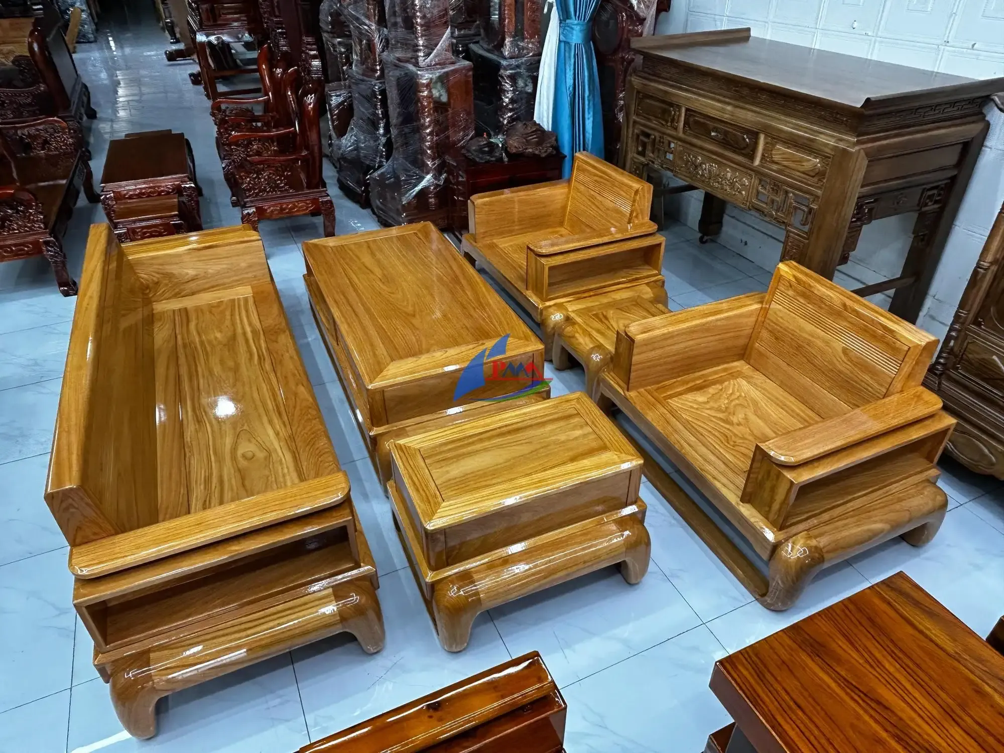 Sa Lông Gỗ Gõ Cánh Bướm